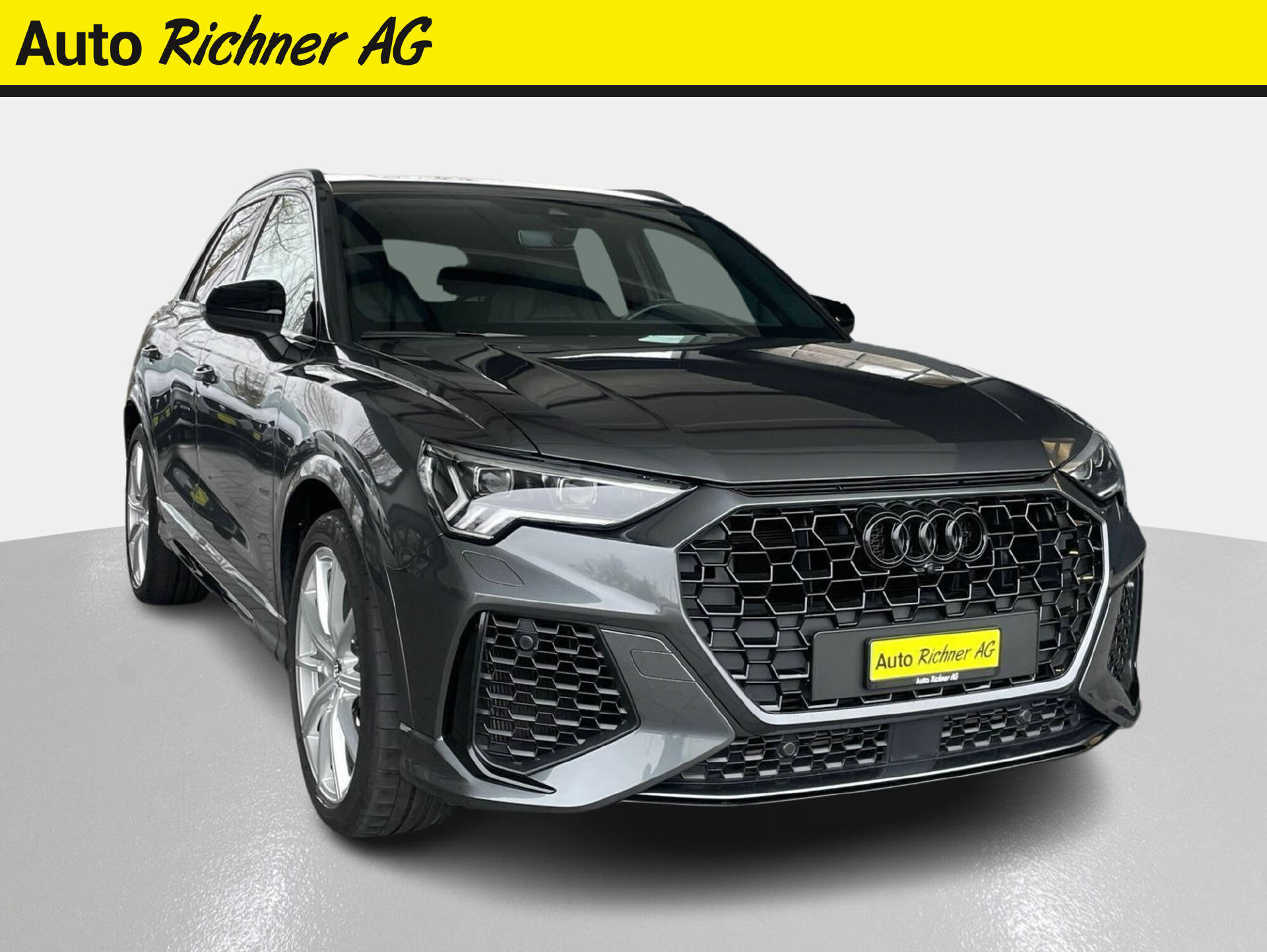AUDI RS Q3 2.5 TFSI quattro S-Tronic-0