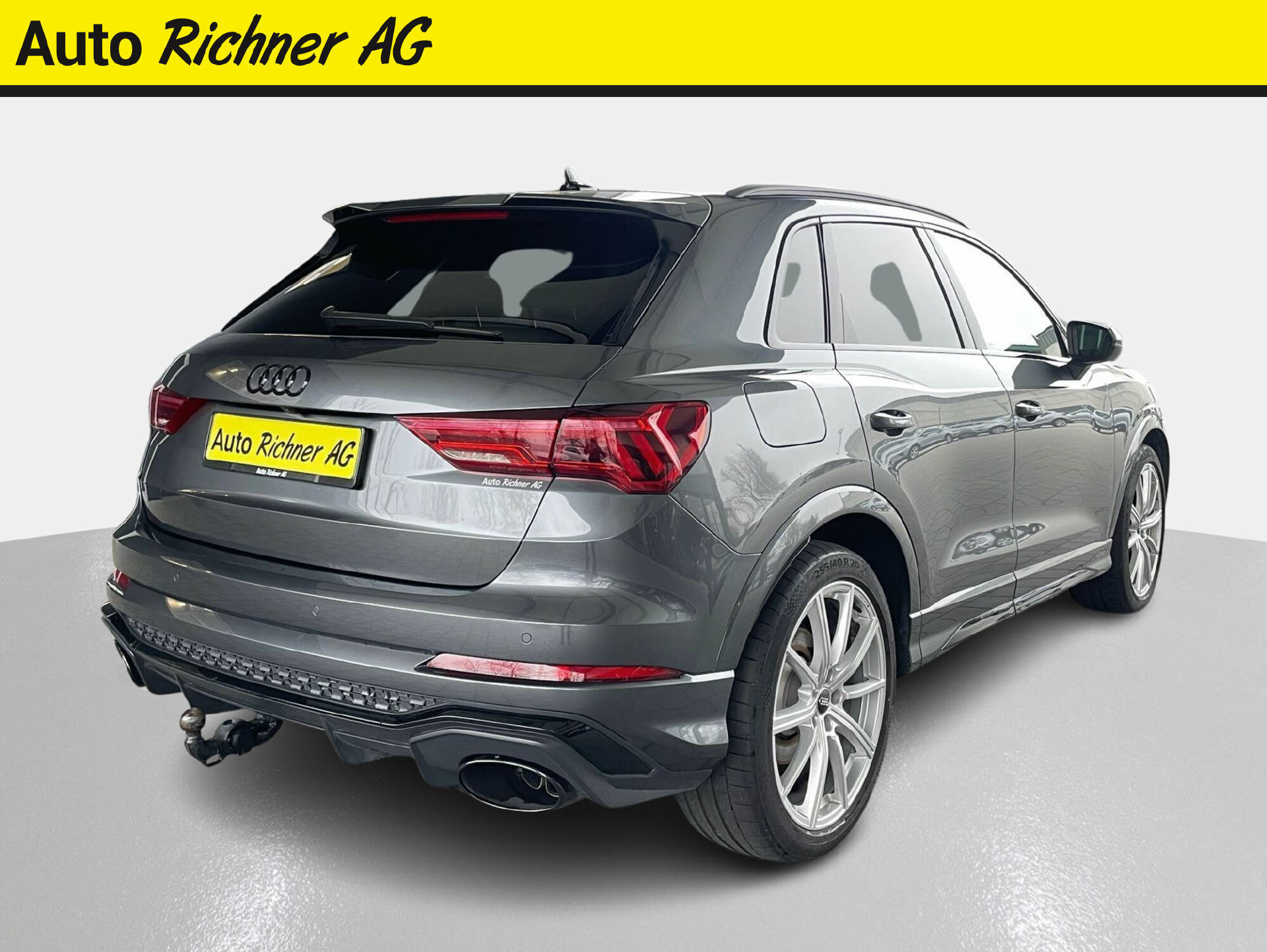 AUDI RS Q3 2.5 TFSI quattro S-Tronic-3