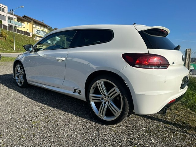 VW Scirocco 2.0 TSI R DSG - 2