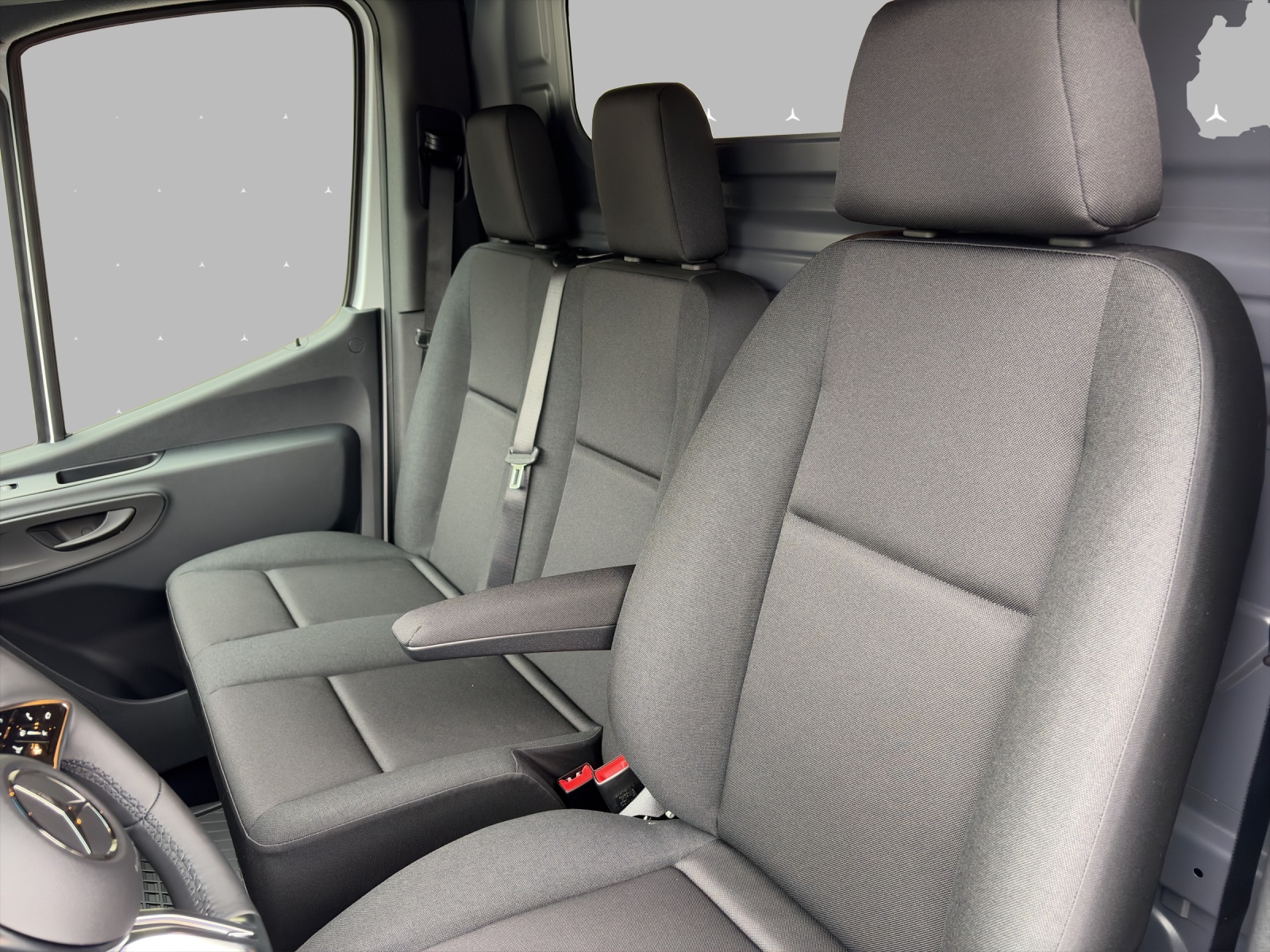 MERCEDES-BENZ eSprinter 320 81kWh Standard Pro WORKER - 12