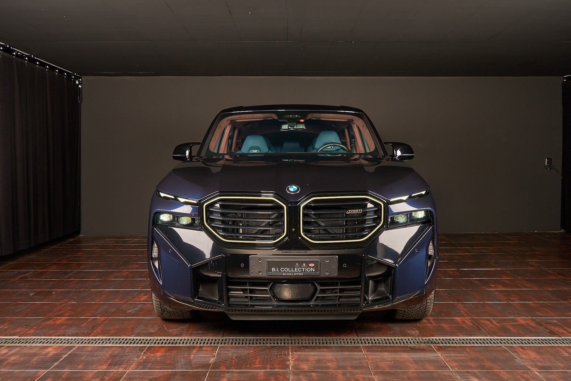 BMW XM xDrive PHEV Steptronic - 10