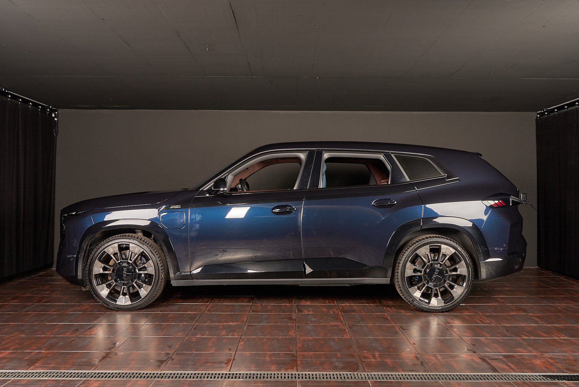 BMW XM xDrive PHEV Steptronic - 9