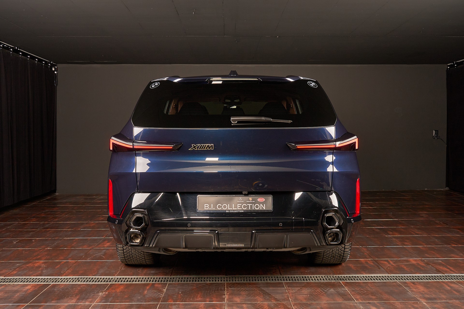 BMW XM xDrive PHEV Steptronic - 11