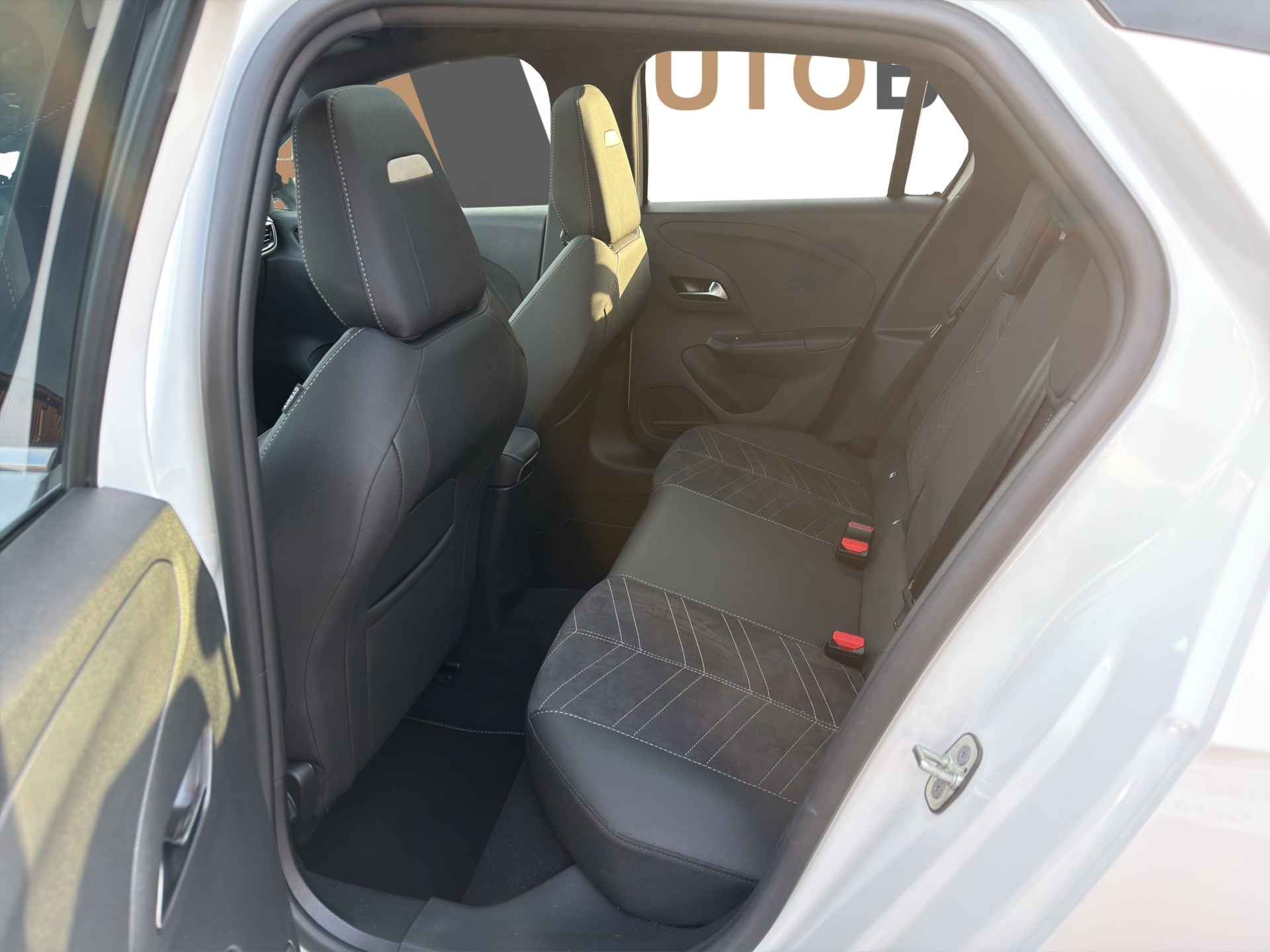 OPEL Corsa-e Elegance GS Line 3-Phasen - 13