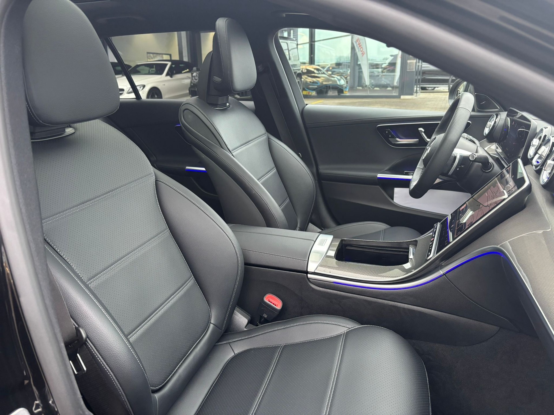 MERCEDES-BENZ C 200 AMG-Line 4Matic Kombi - 9