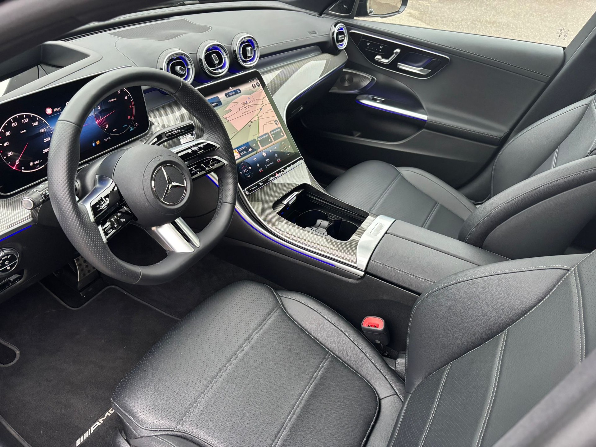 MERCEDES-BENZ C 200 AMG-Line 4Matic Kombi - 7