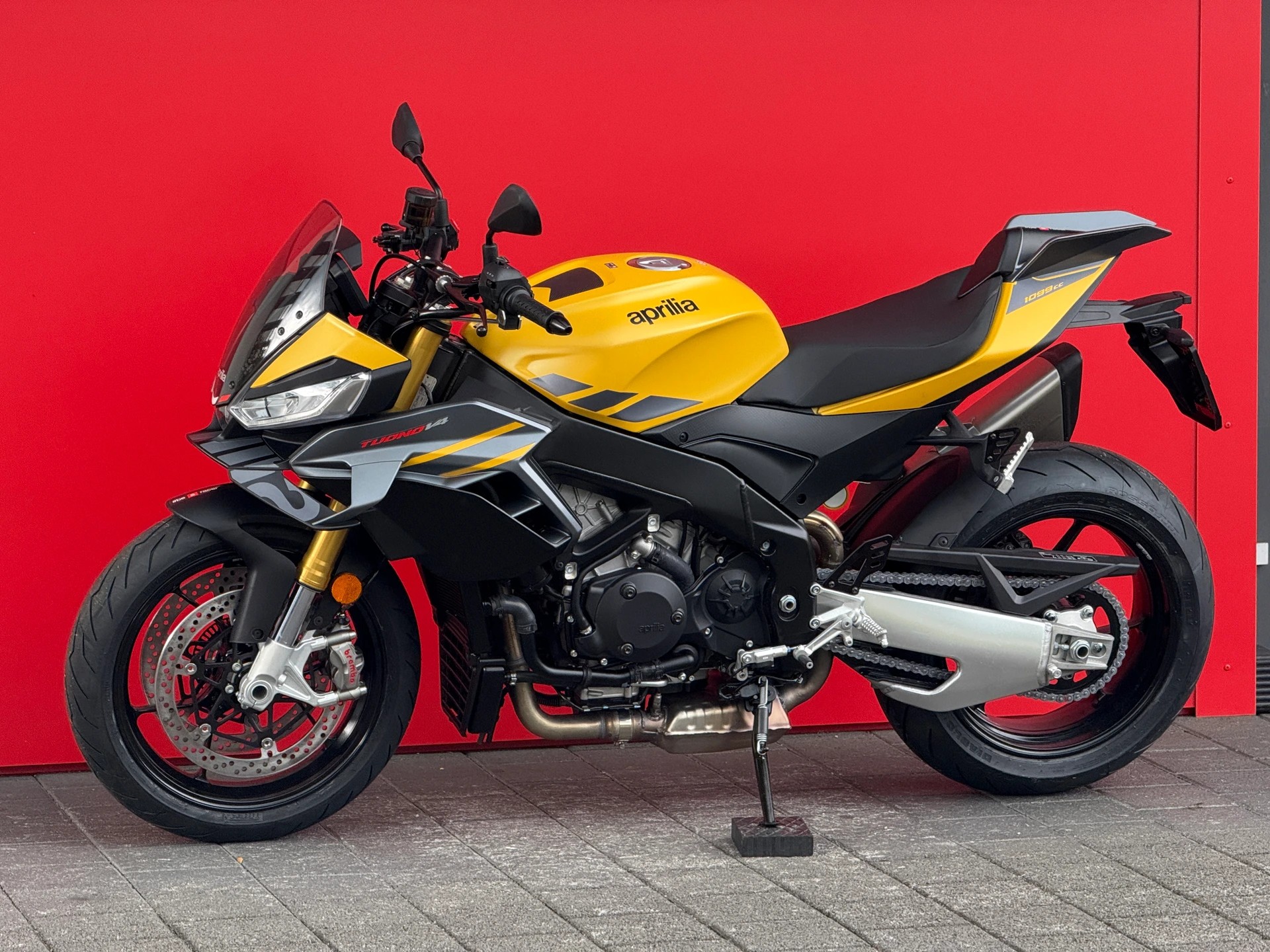 APRILIA Tuono V4 1100 - 5