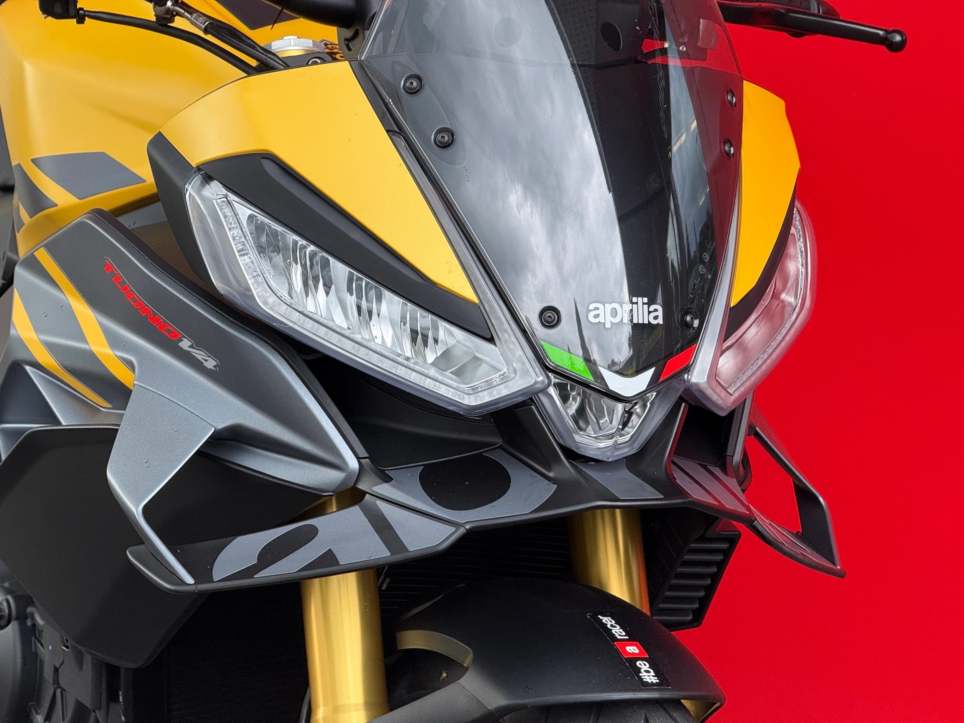 APRILIA Tuono V4 1100 - 7
