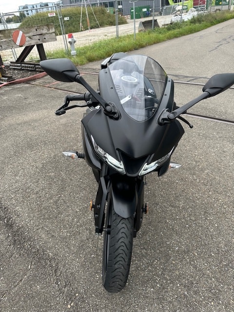 YAMAHA YZF-R 125 ABS - 4