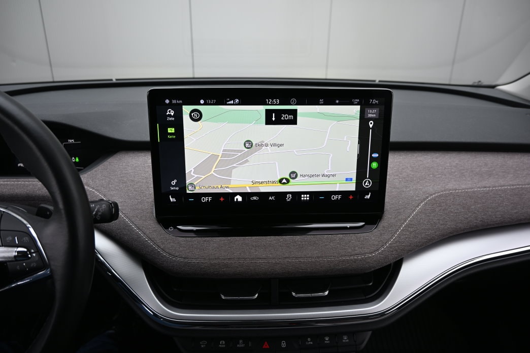 SKODA Enyaq iV 60 - 11