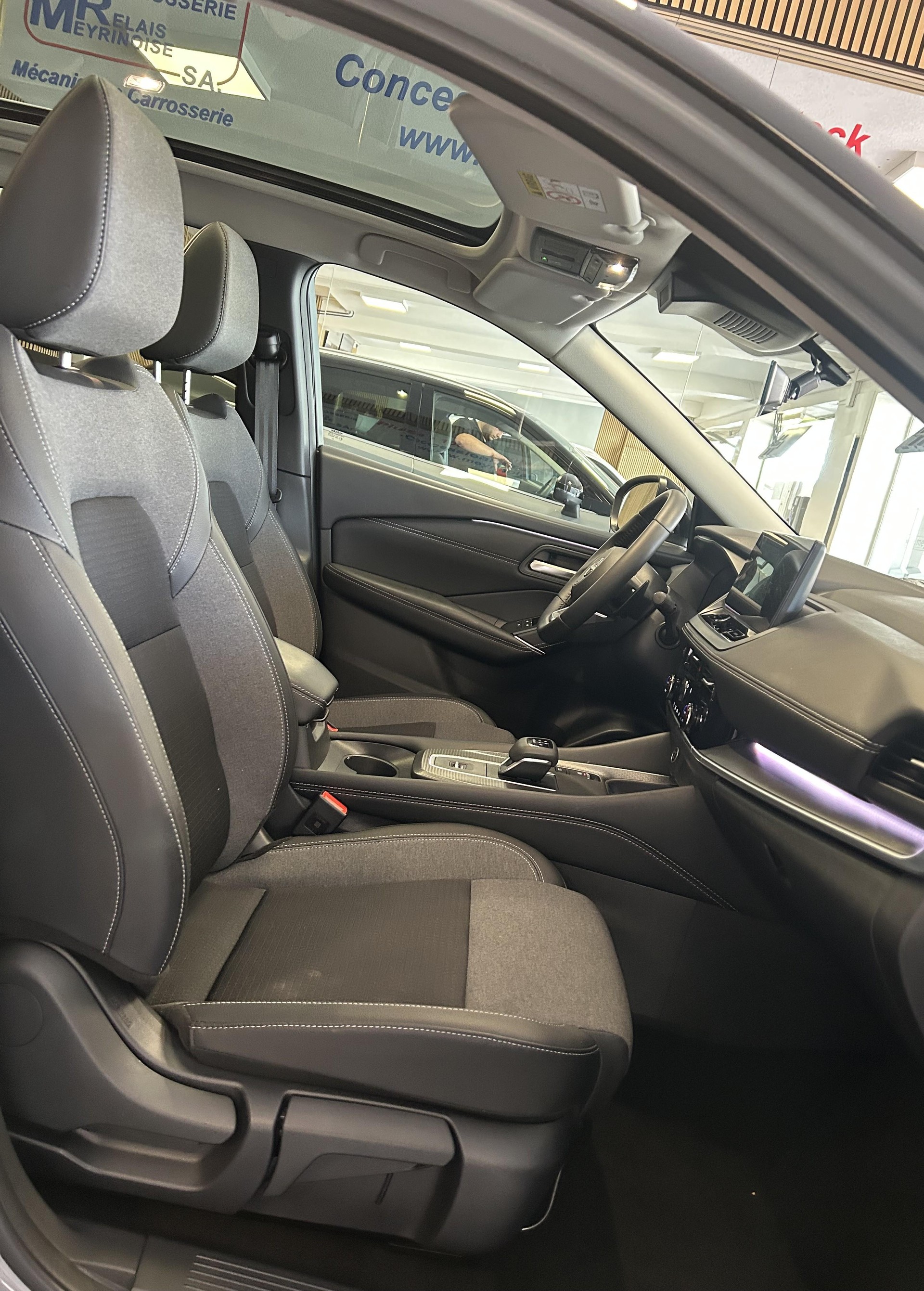 NISSAN Qashqai 1.3 DIG-T 158 N-Connecta - 20