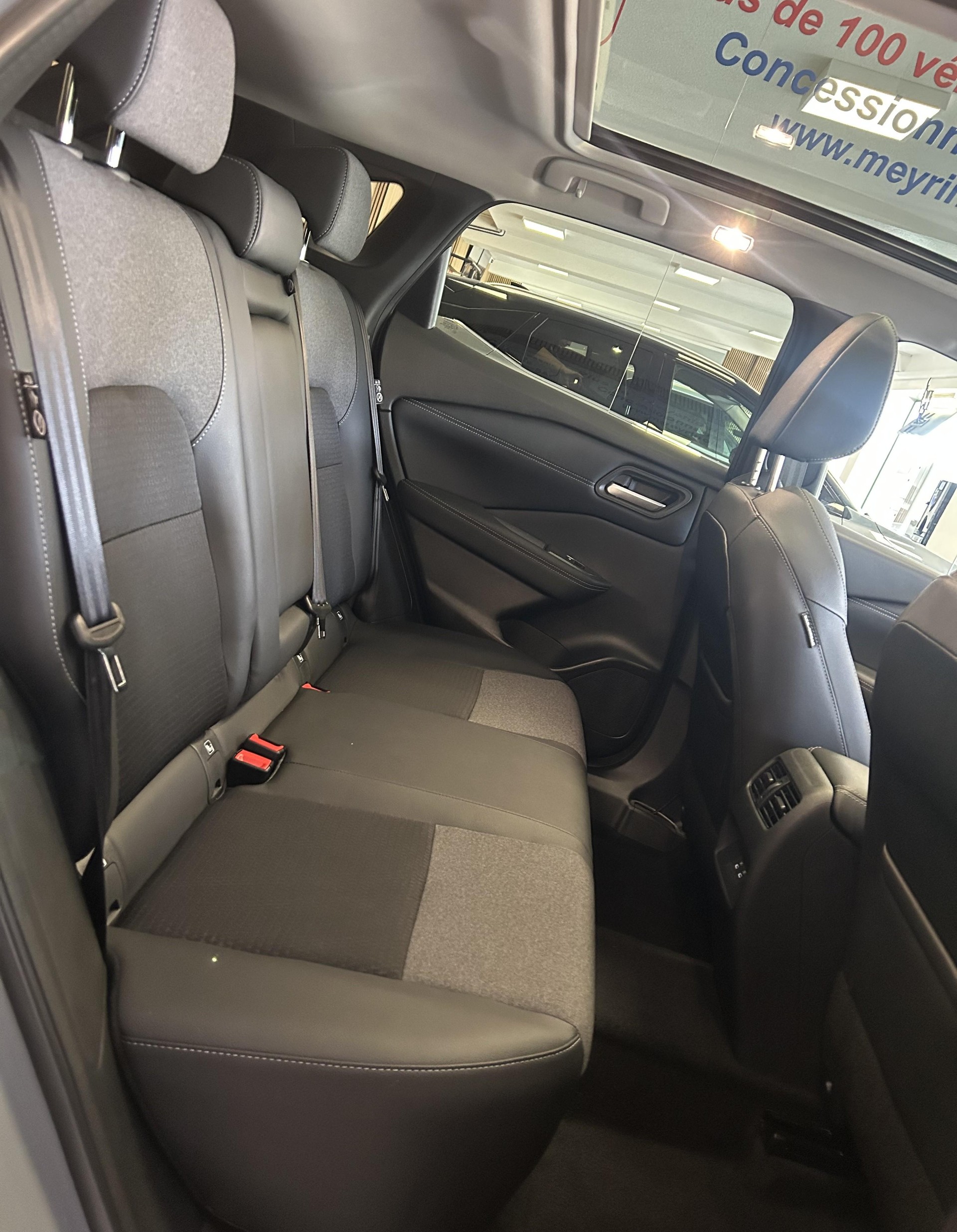NISSAN Qashqai 1.3 DIG-T 158 N-Connecta - 22