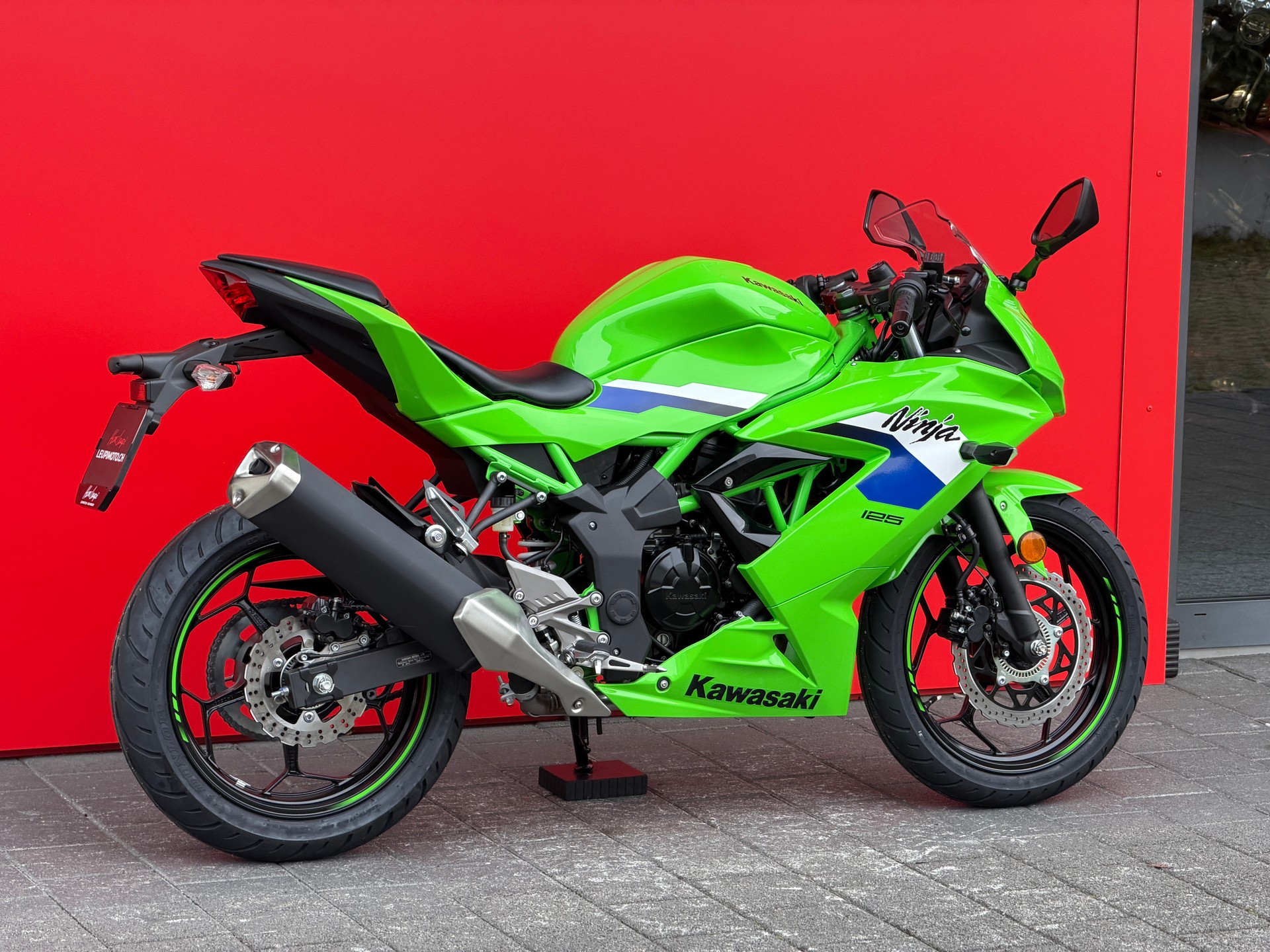 KAWASAKI Ninja 125 - 9