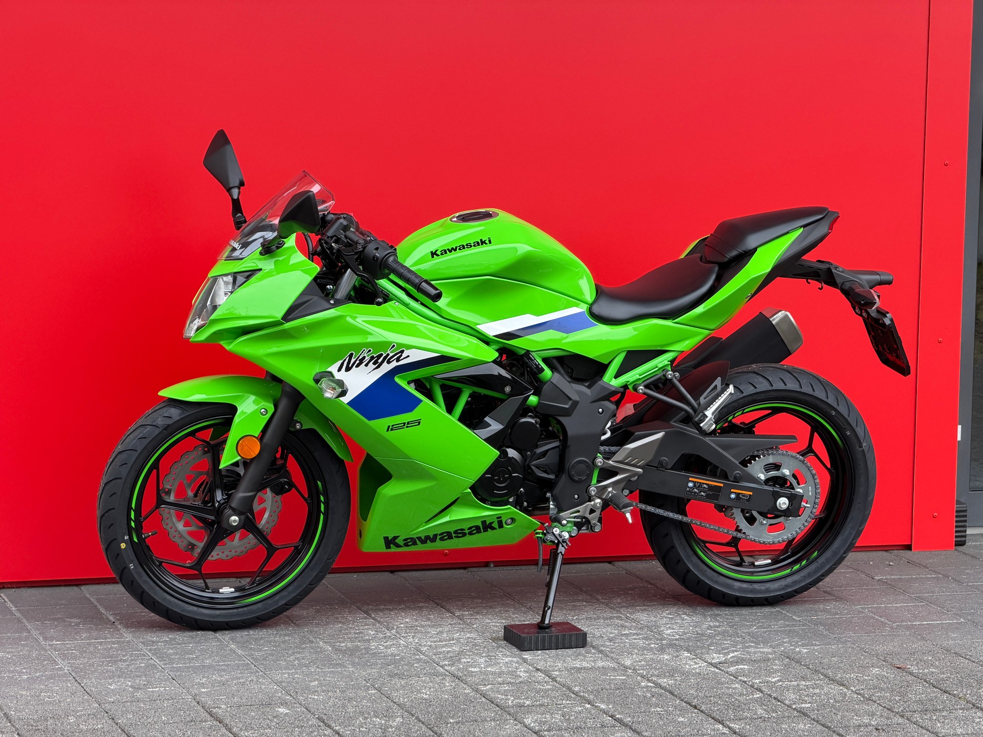KAWASAKI Ninja 125 - 6