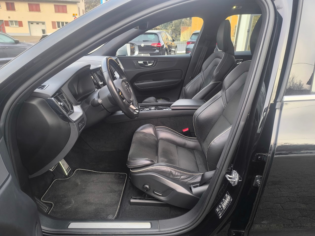 VOLVO XC60 T8 eAWD R-Design Geartronic - 7