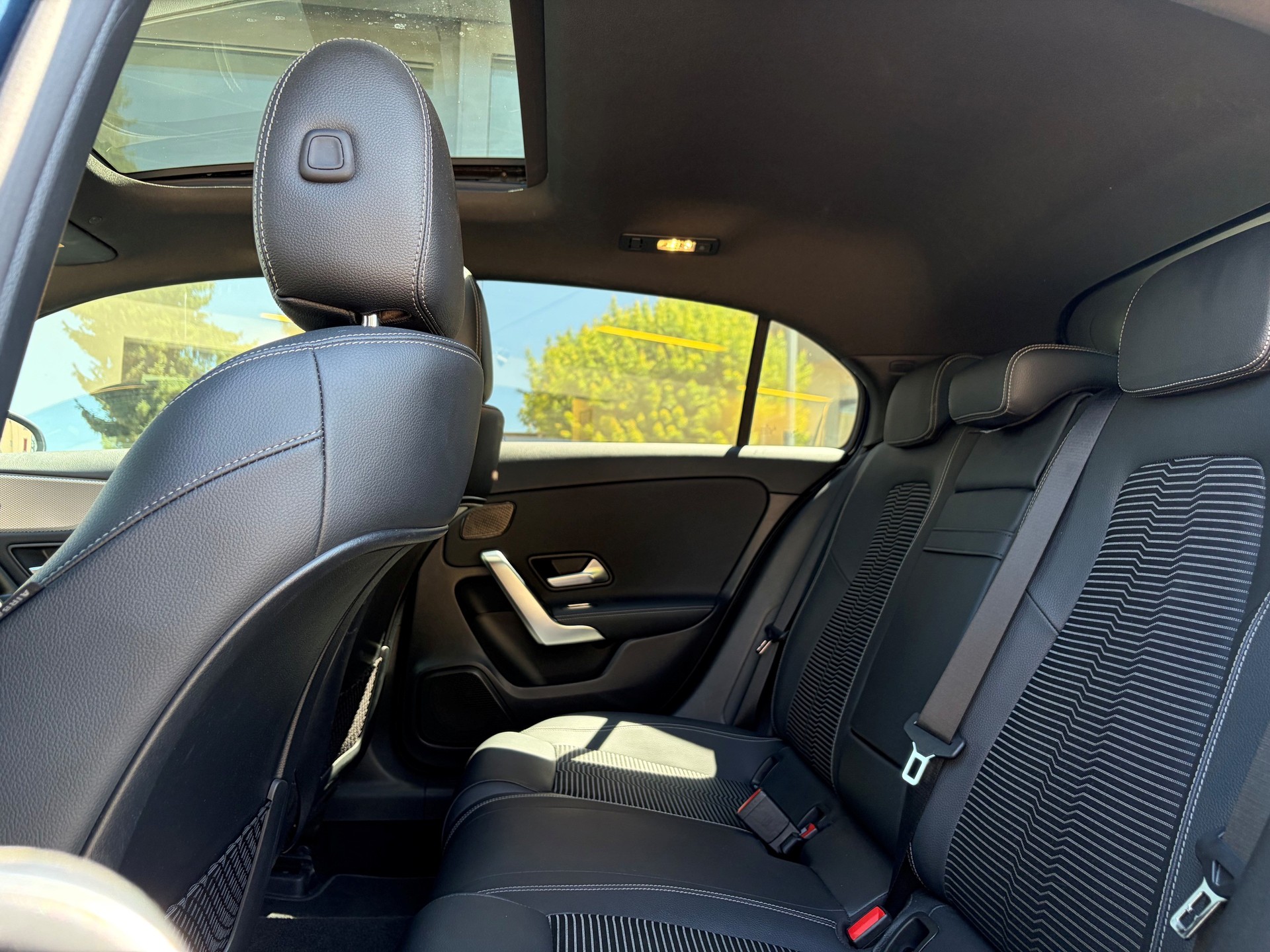 MERCEDES-BENZ A 180 Night Star 7G-DCT - 12