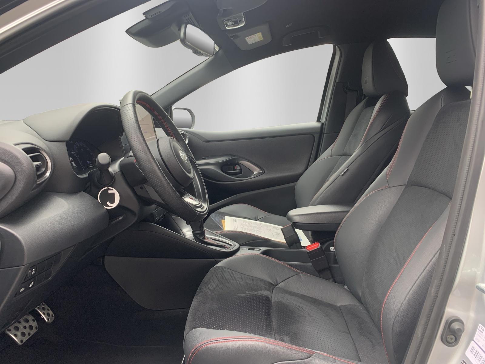 TOYOTA Yaris 1.5 VVT-i HSD GR Sport - 10