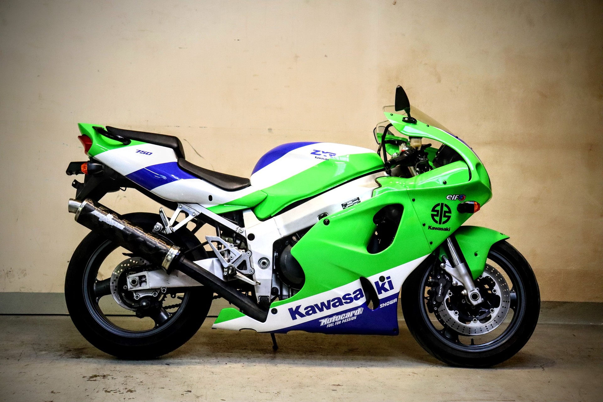 KAWASAKI Ninja ZX-7R - 3