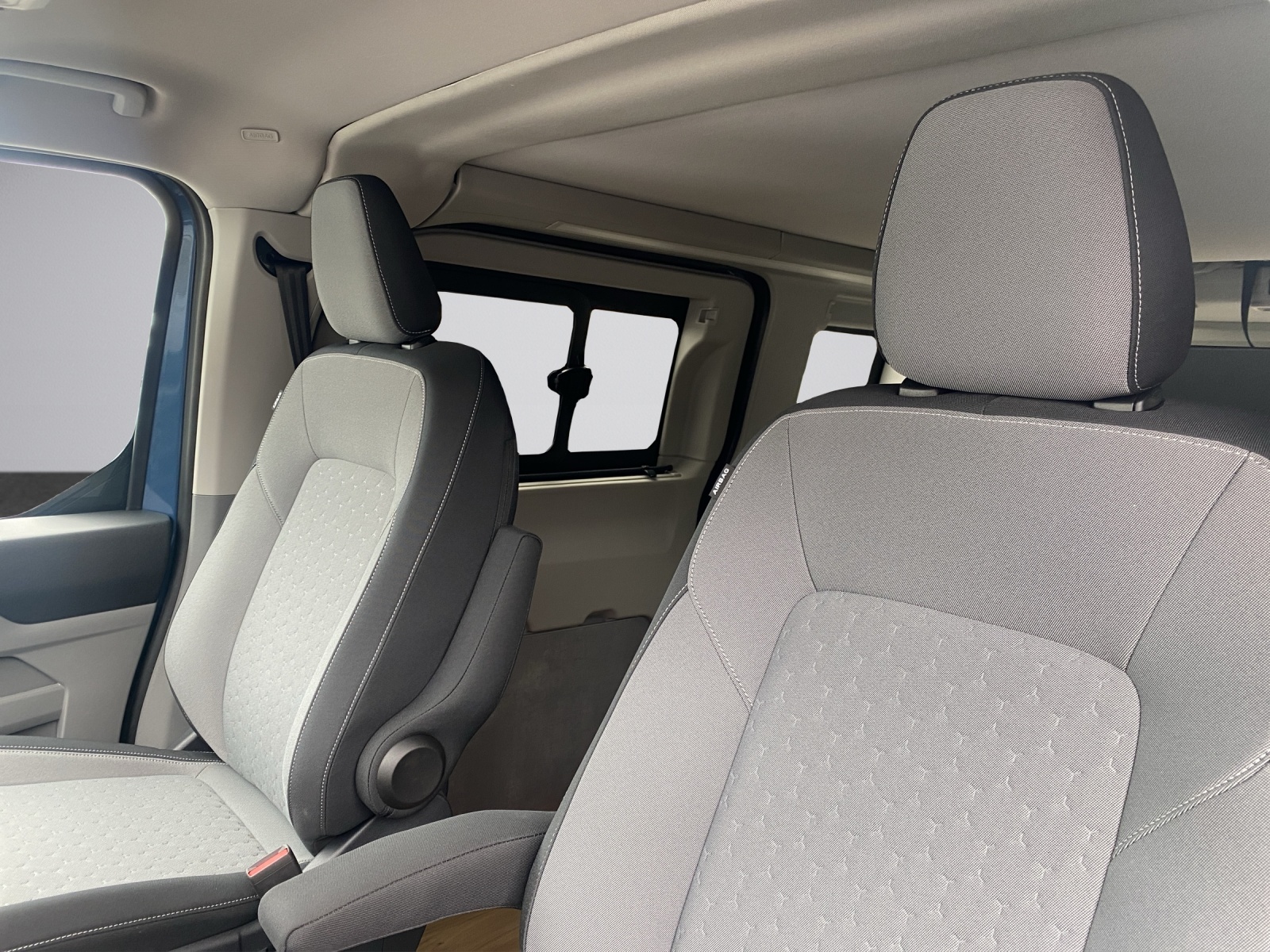 FORD Transit C Nugget 320 L1 2.0 EcoBlue 170 Titanium - 10