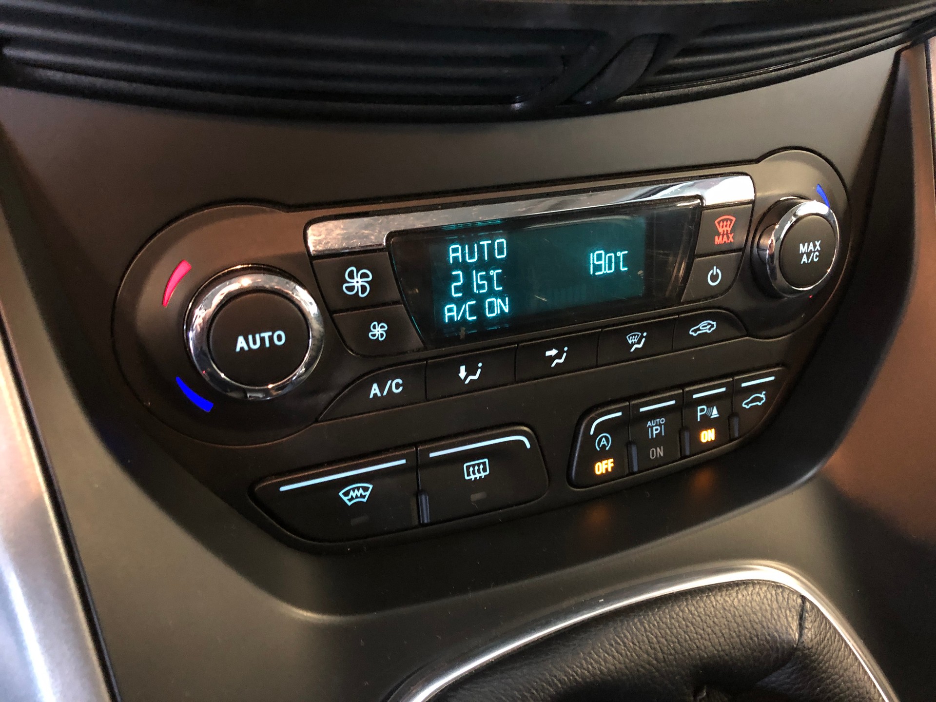 FORD C-Max 1.0 SCTi Winner - 27