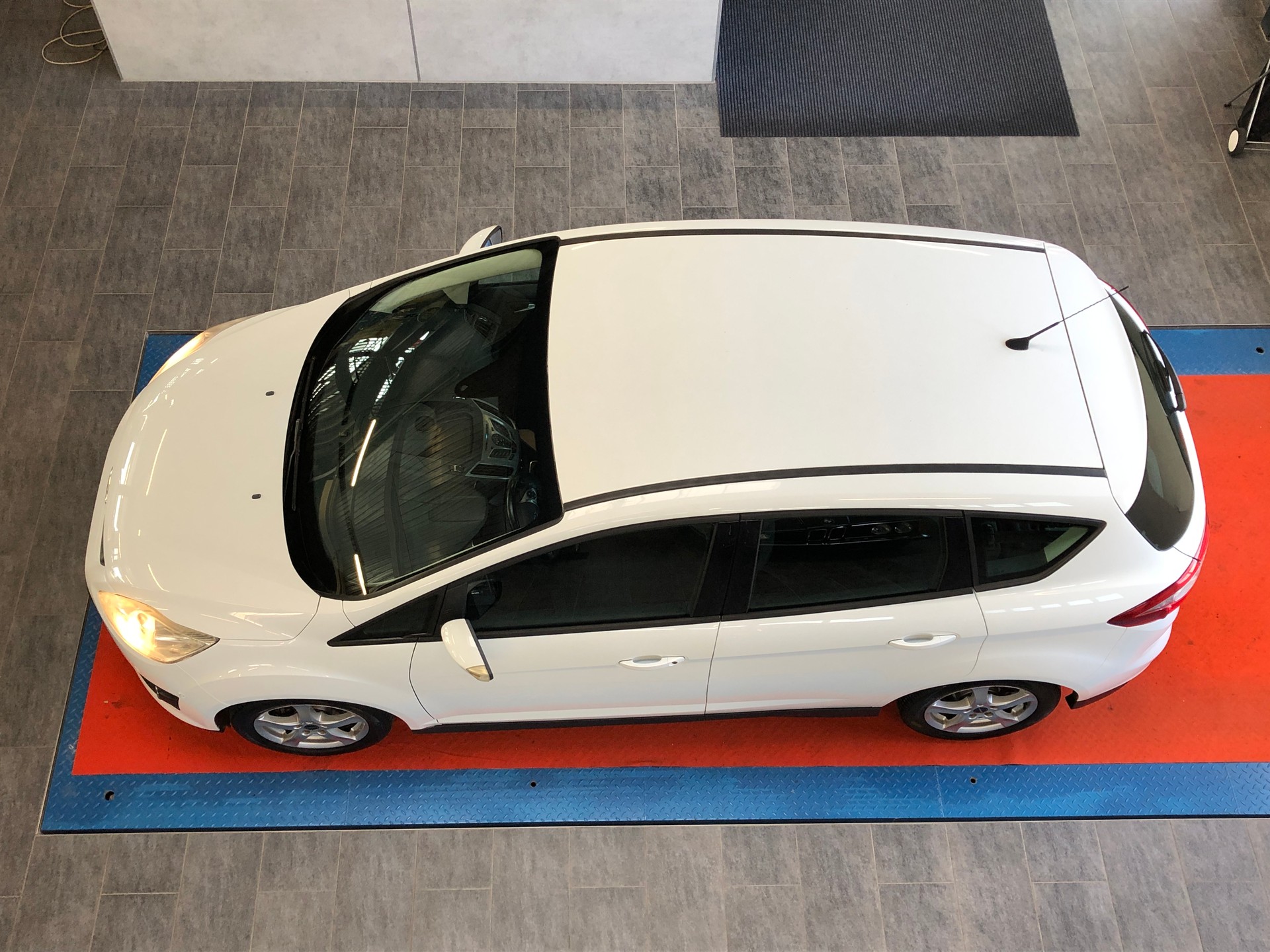 FORD C-Max 1.0 SCTi Winner - 31