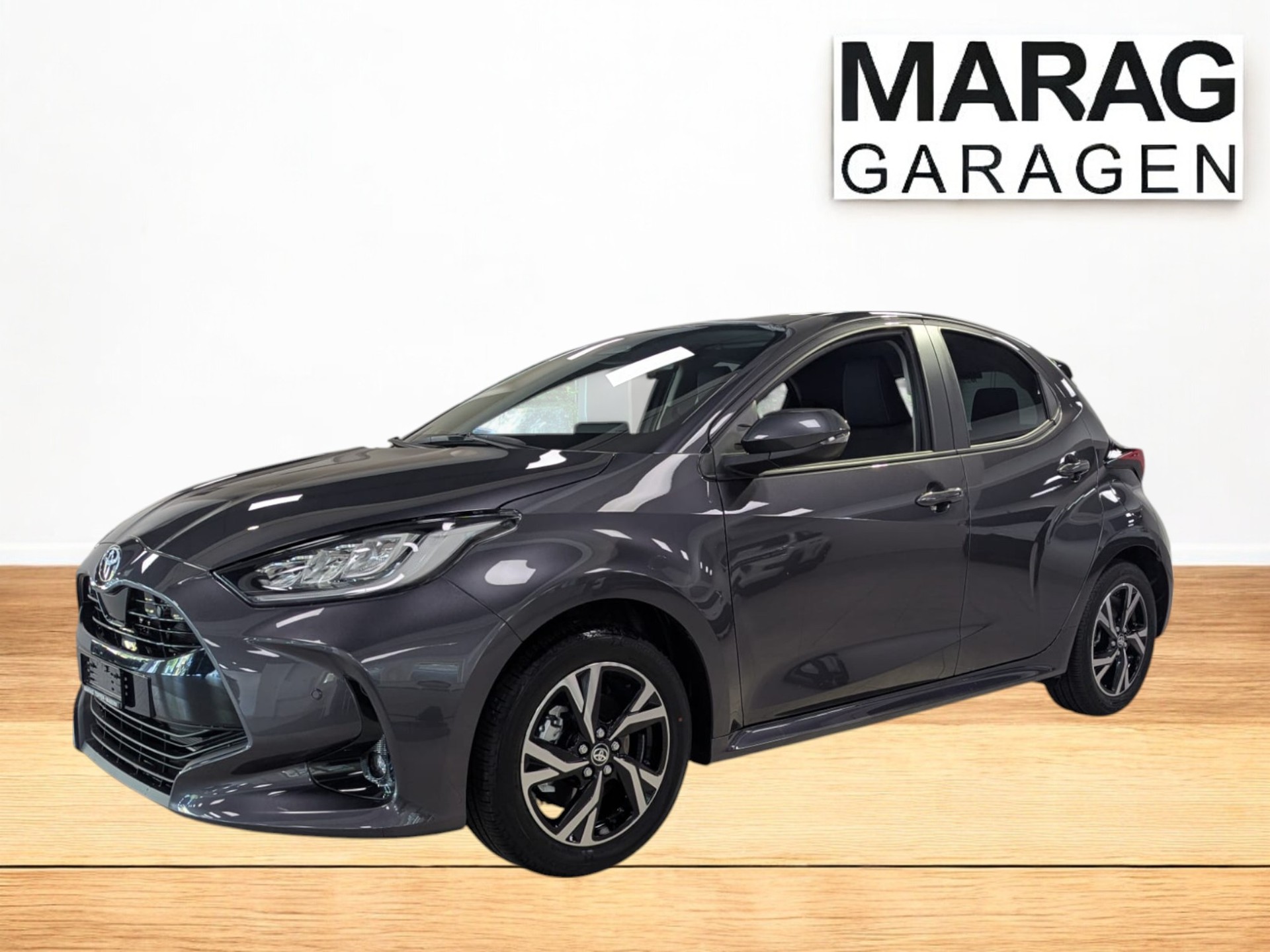 TOYOTA Yaris 1.5 Trend e-CVT - 13