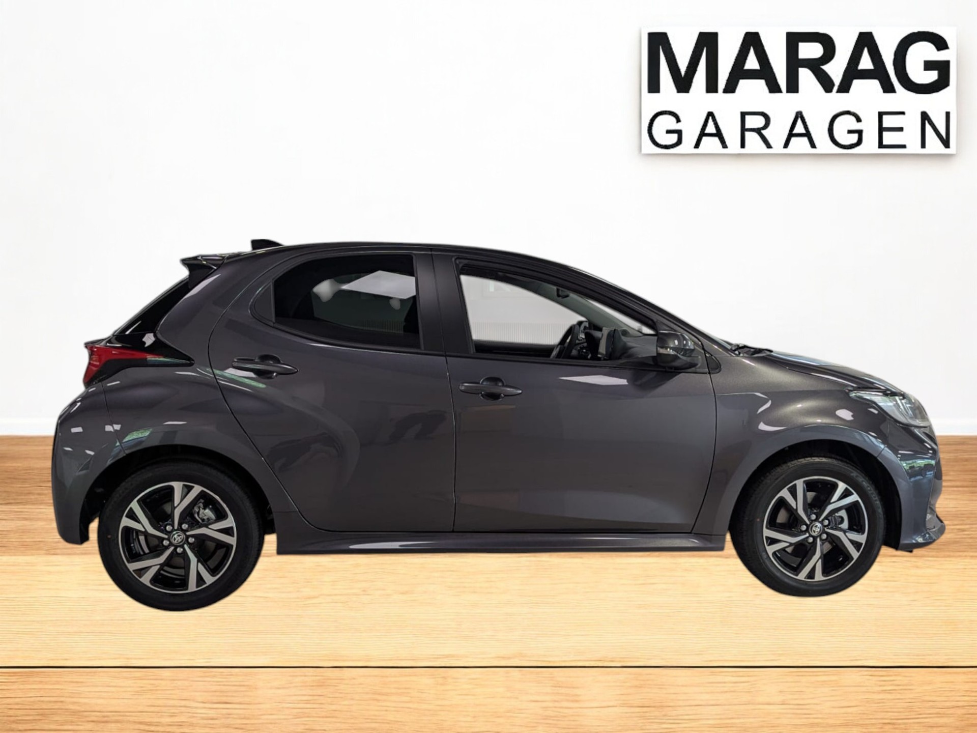 TOYOTA Yaris 1.5 Trend e-CVT - 3