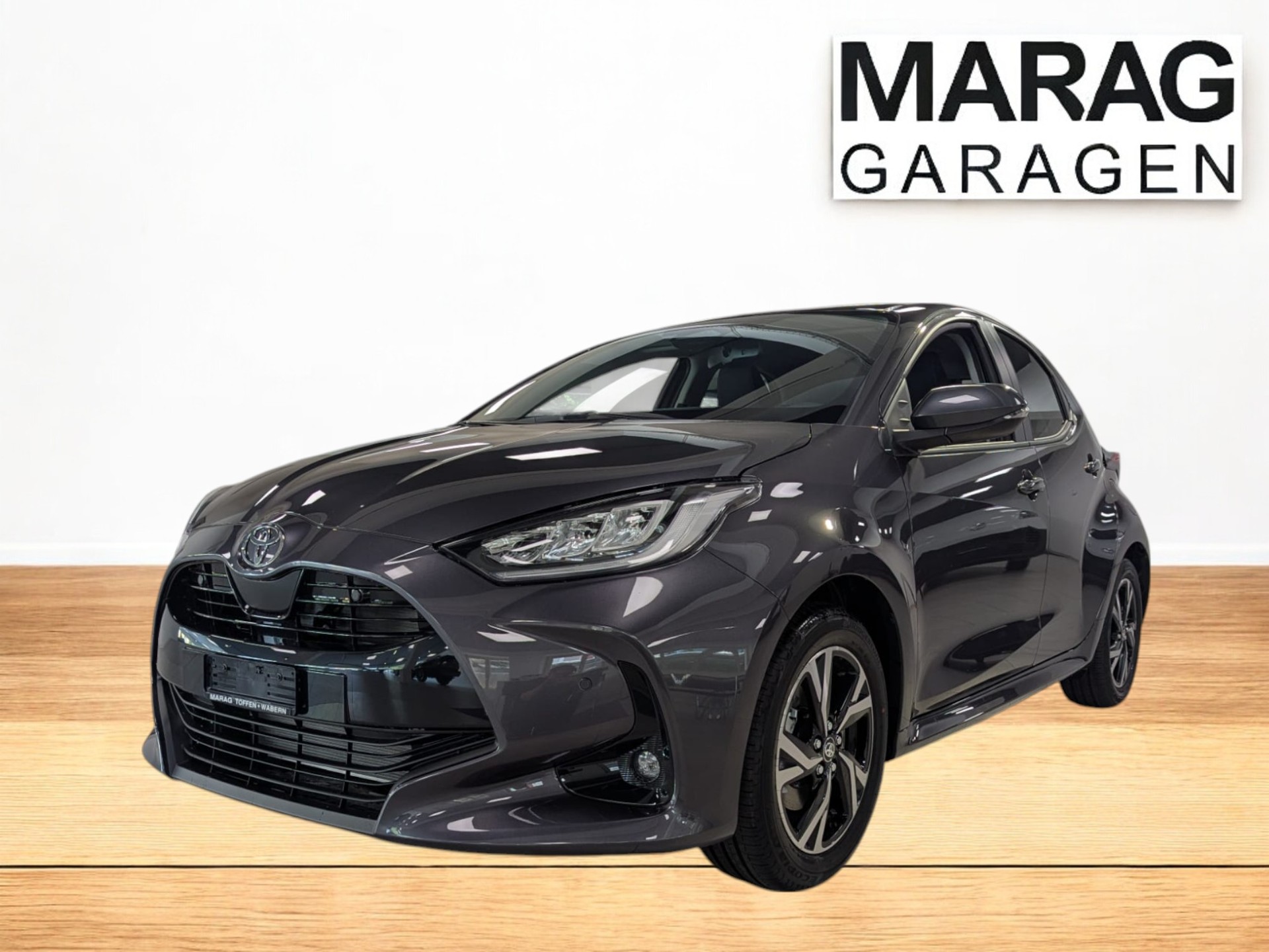 TOYOTA Yaris 1.5 Trend e-CVT - 12