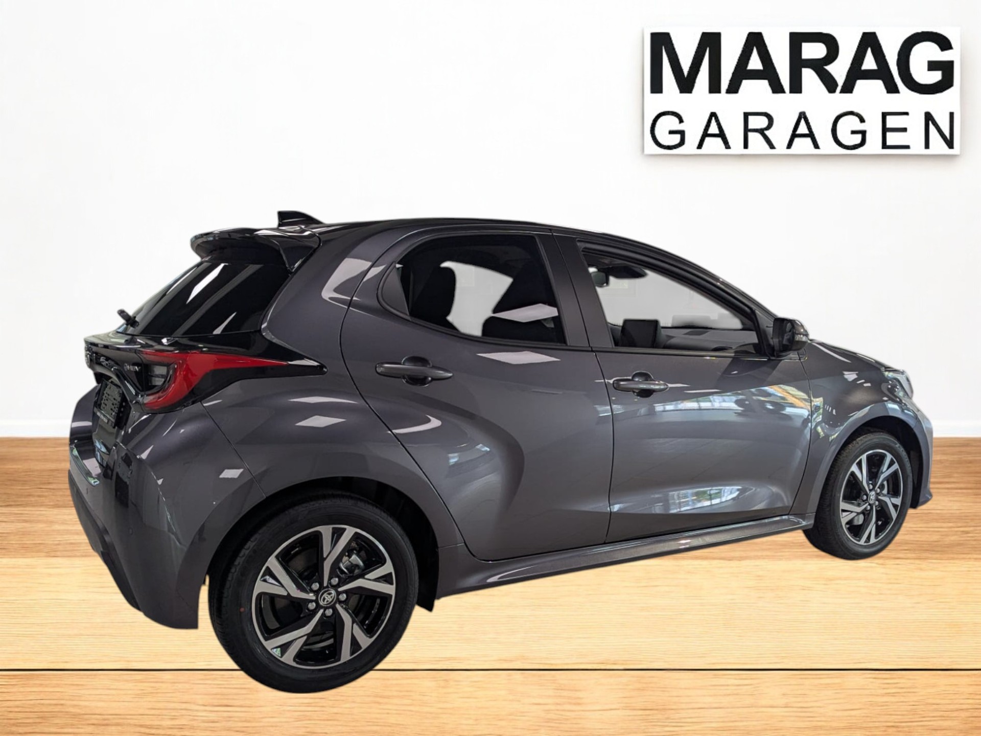 TOYOTA Yaris 1.5 Trend e-CVT - 5