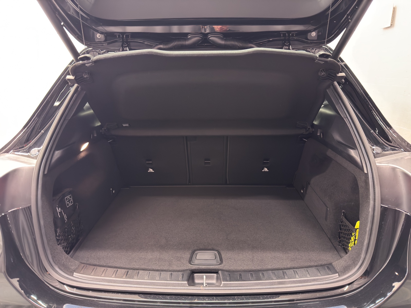 MERCEDES-BENZ GLA 220 d AMG Line 4Matic Swiss Star - 11