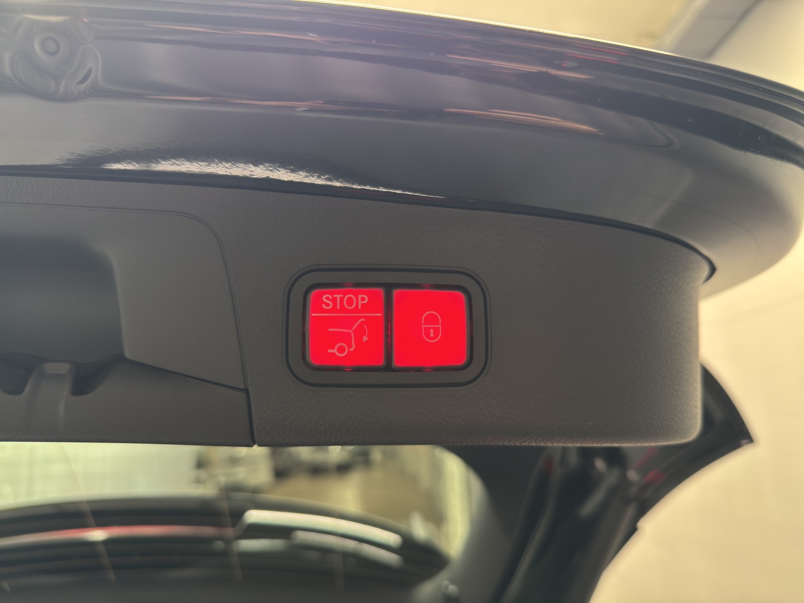 MERCEDES-BENZ GLA 220 d AMG Line 4Matic Swiss Star - 12