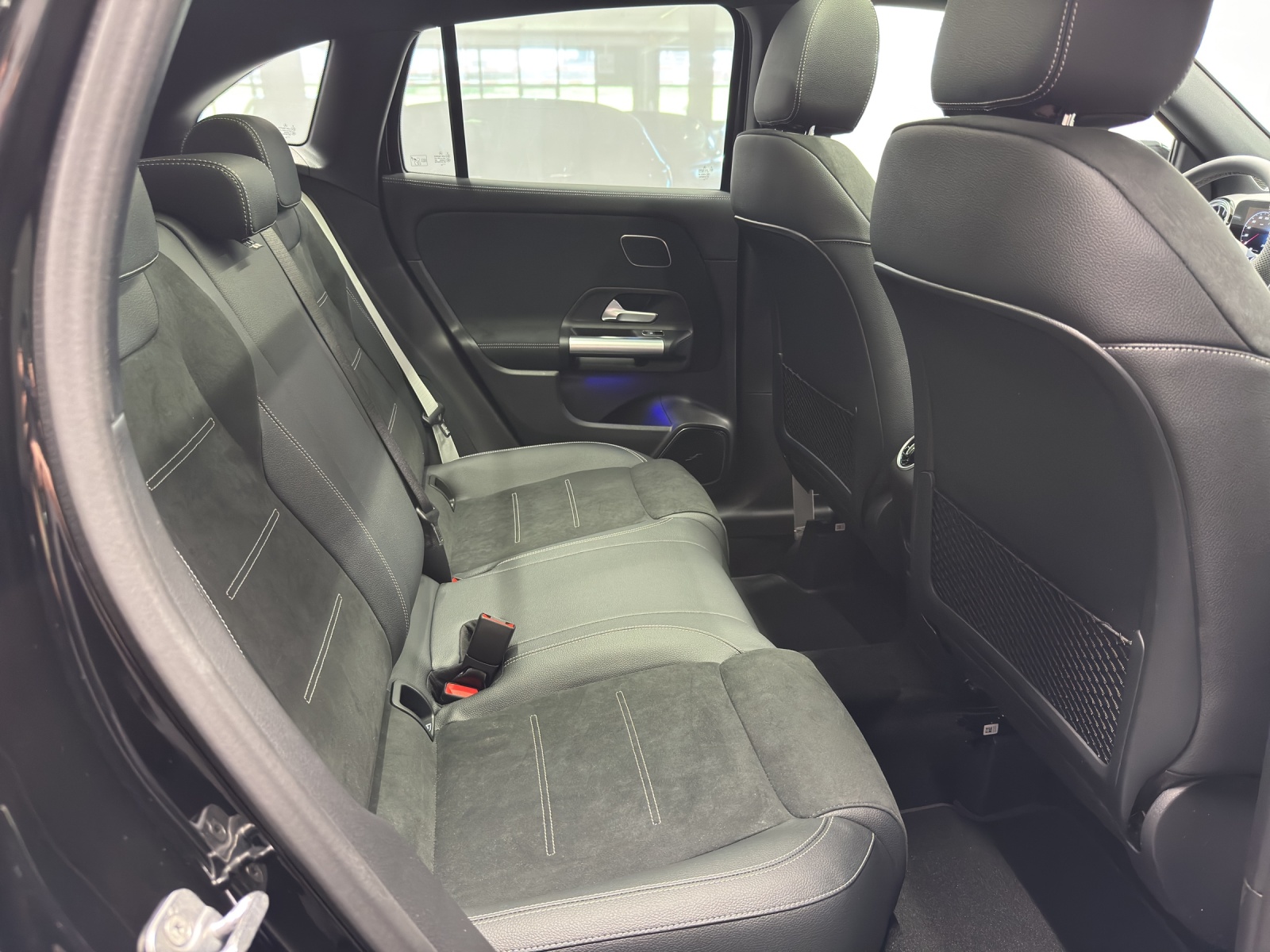 MERCEDES-BENZ GLA 220 d AMG Line 4Matic Swiss Star - 10