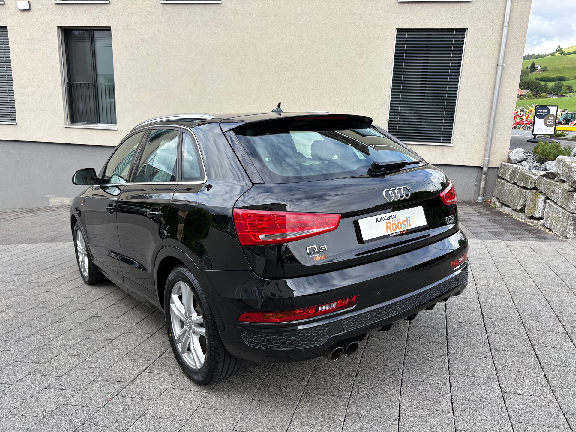 AUDI Q3 2.0 TFSI sport quattro S-tronic - 8