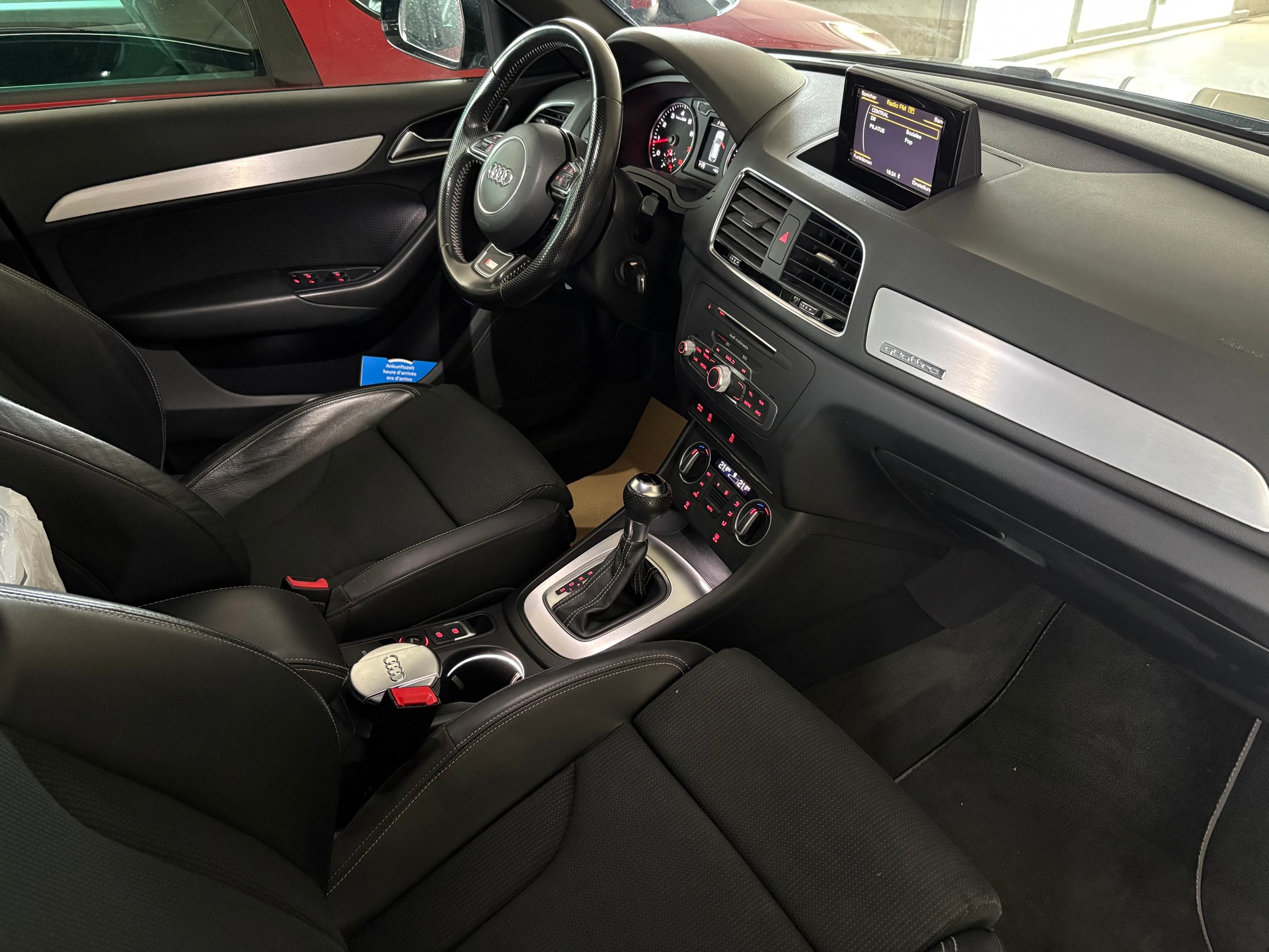 AUDI Q3 2.0 TFSI sport quattro S-tronic - 10