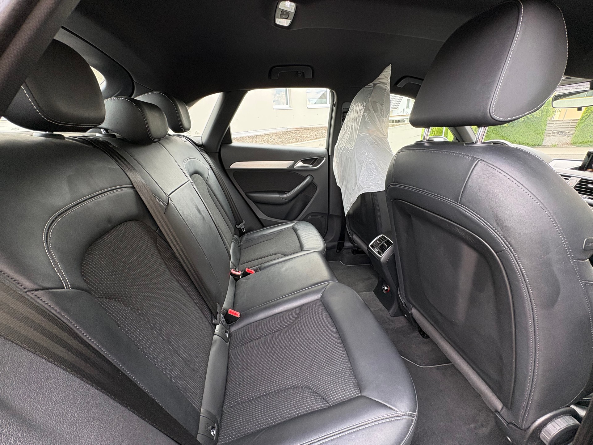 AUDI Q3 2.0 TFSI sport quattro S-tronic - 12