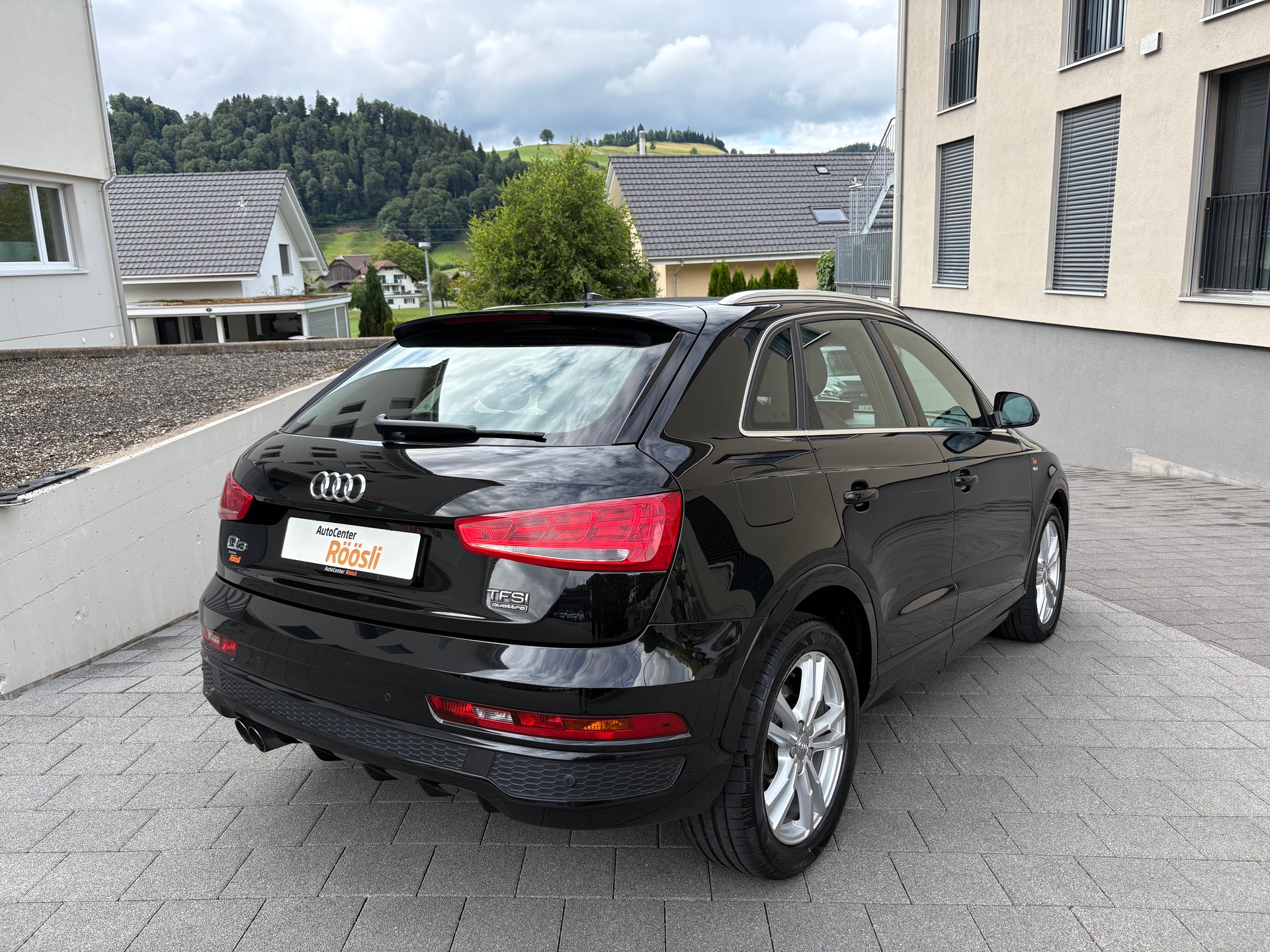 AUDI Q3 2.0 TFSI sport quattro S-tronic - 9