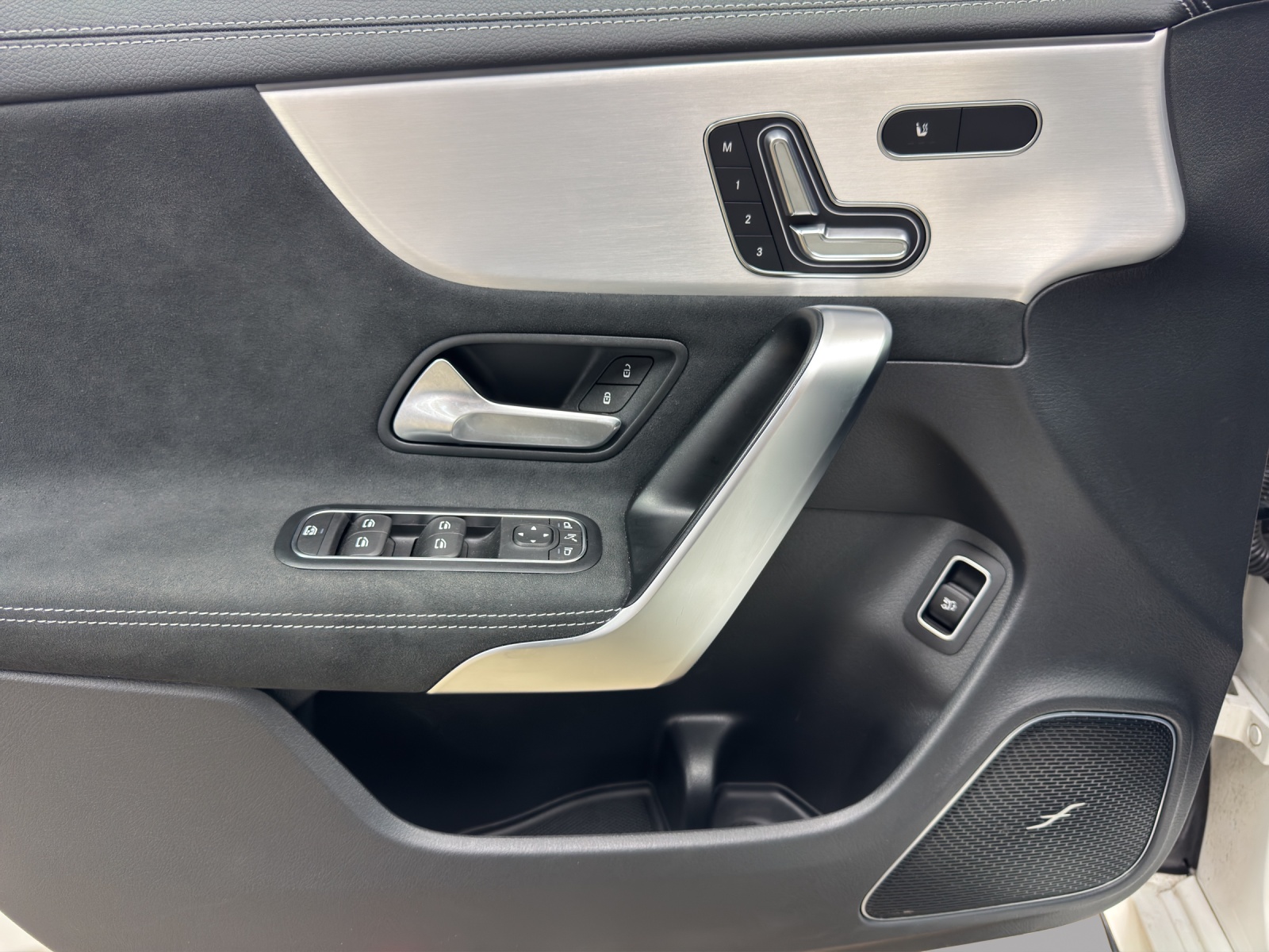 MERCEDES-BENZ CLA SB 250 8G-DCT 4M - 13