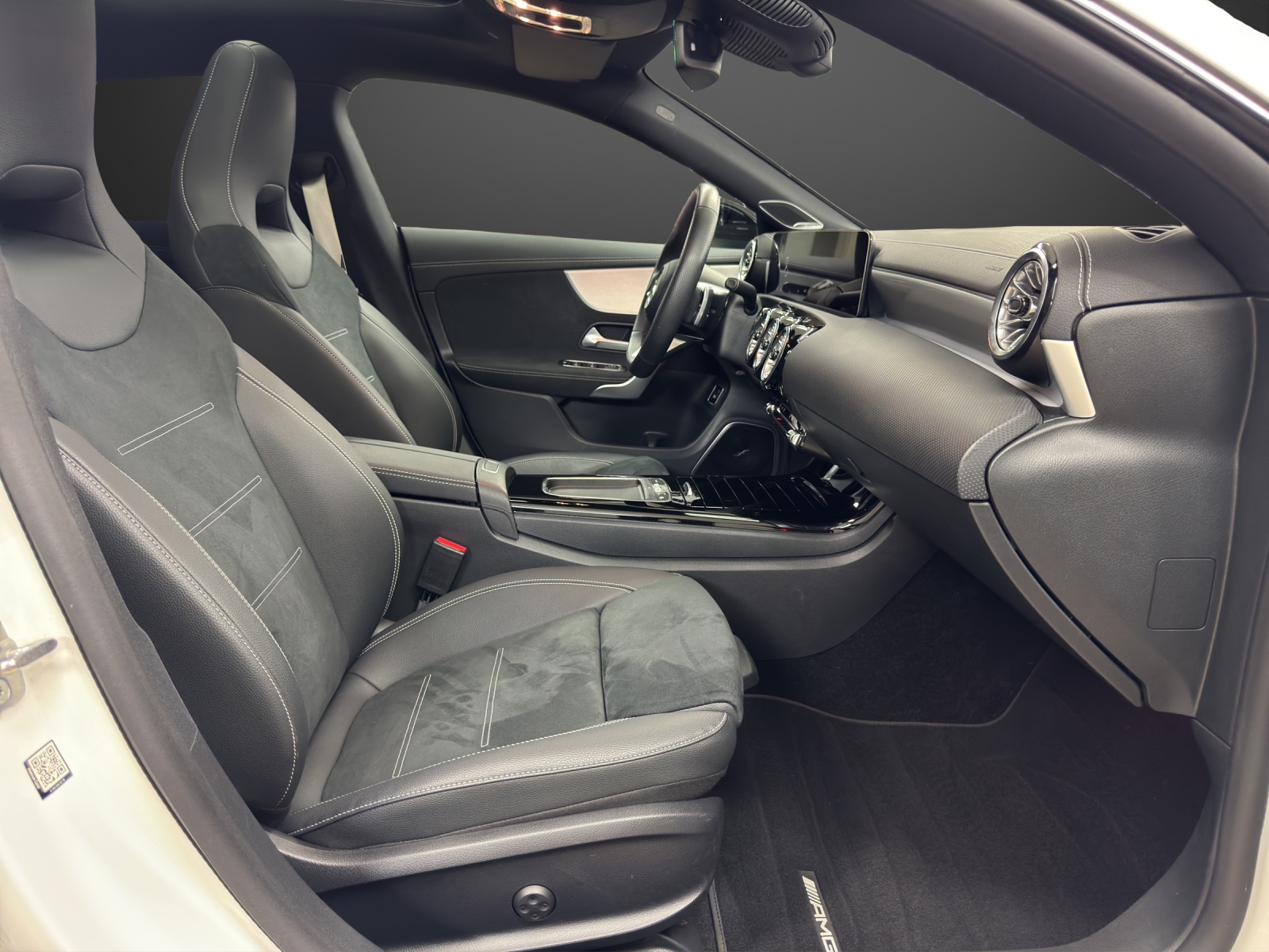 MERCEDES-BENZ CLA SB 250 8G-DCT 4M - 12