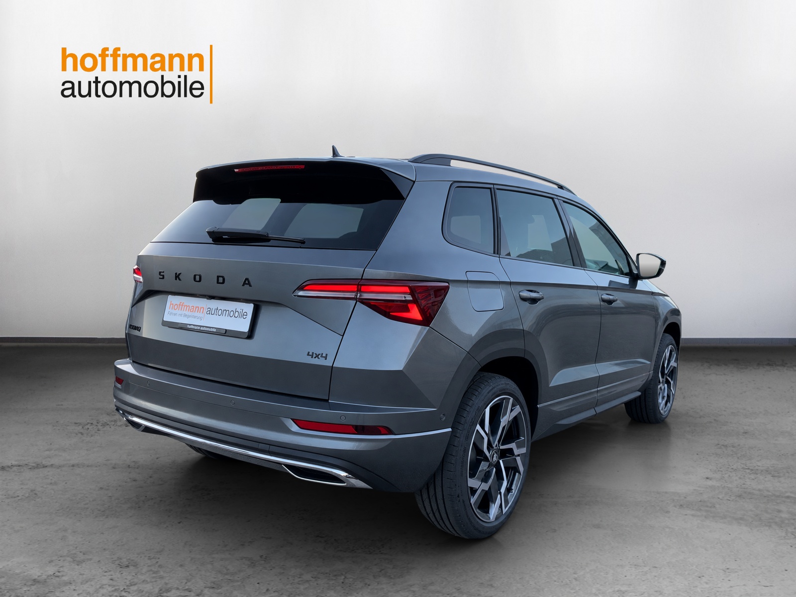 SKODA Karoq 2.0 TSI SportLine 4x4 DSG - 4