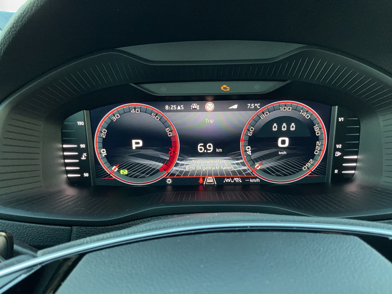 SKODA Karoq 2.0 TSI SportLine 4x4 DSG - 8