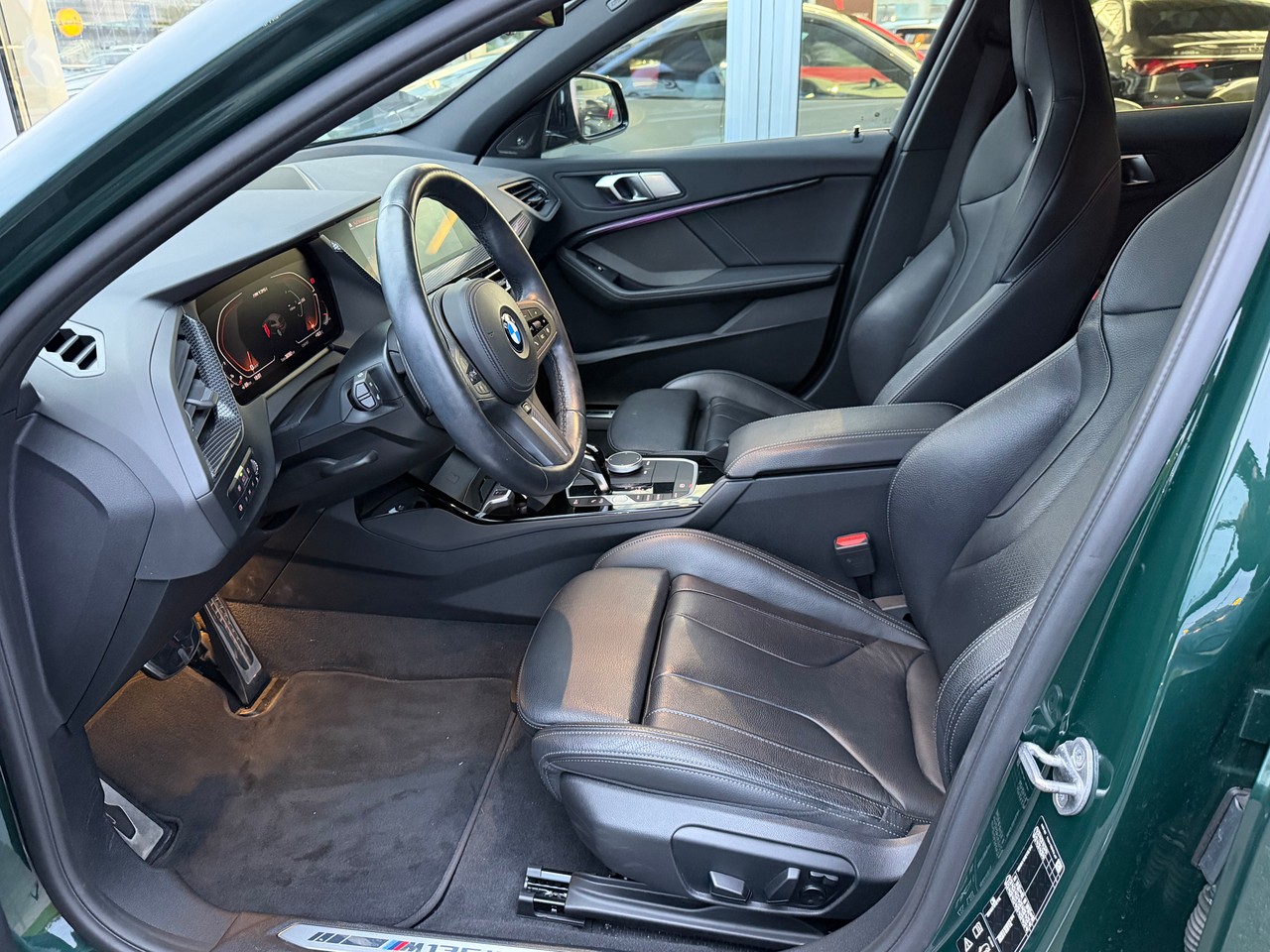 BMW M135i xDrive Swiss Performance Steptronic, Bild 14