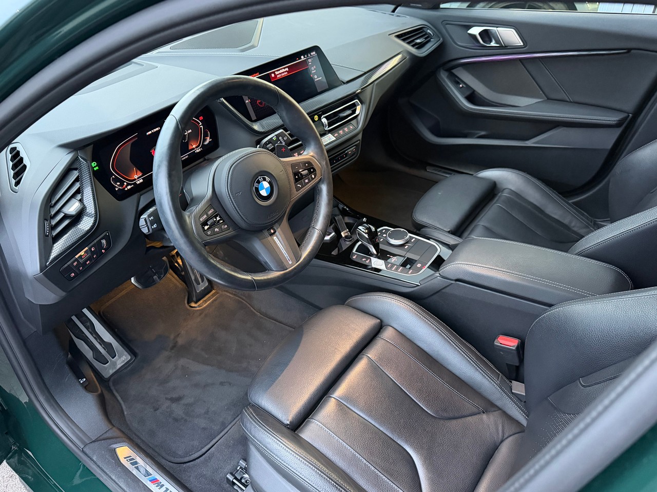 BMW M135i xDrive Swiss Performance Steptronic, Bild 12