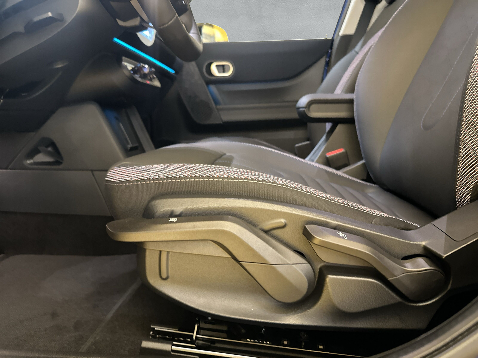 MINI Cooper S DKG📍 - 18