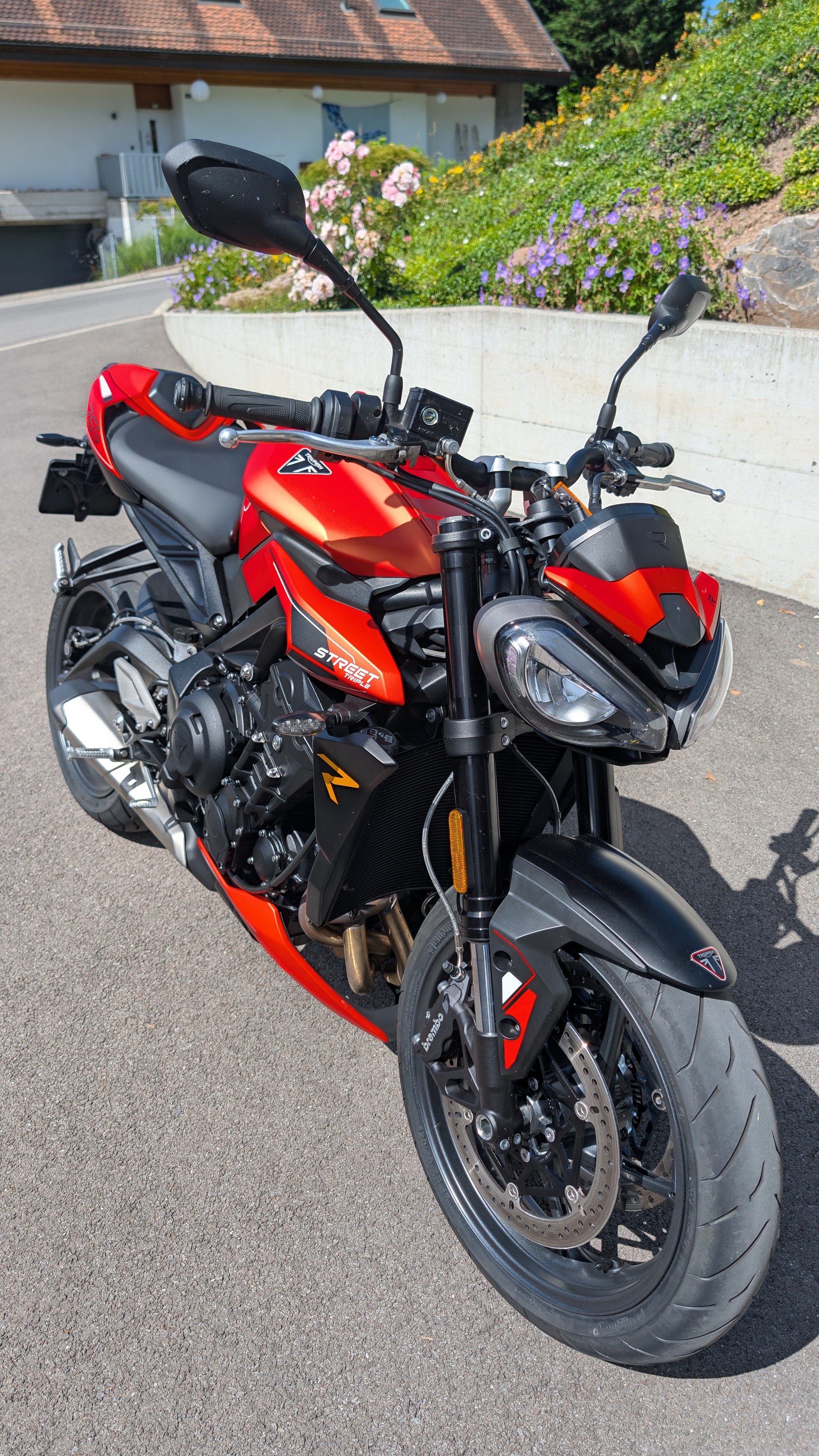 TRIUMPH Street Triple R 765 - 1