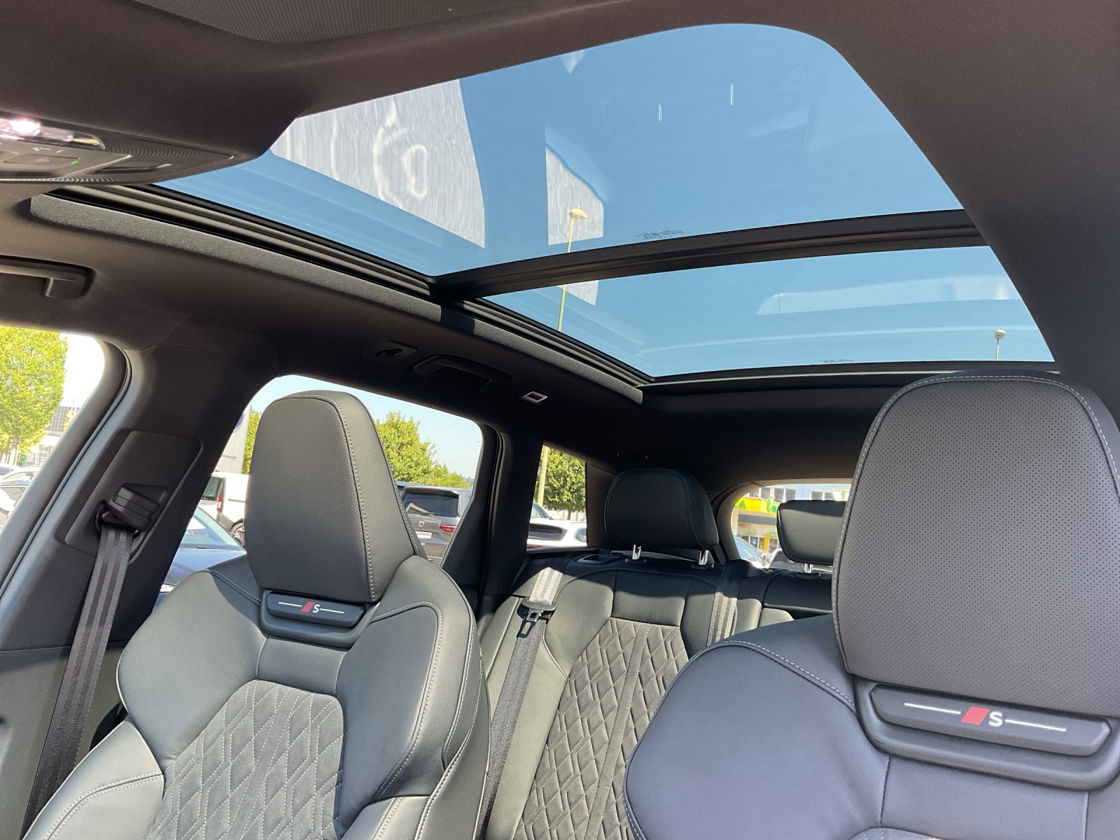 AUDI SQ6 e-tron quattro - 15