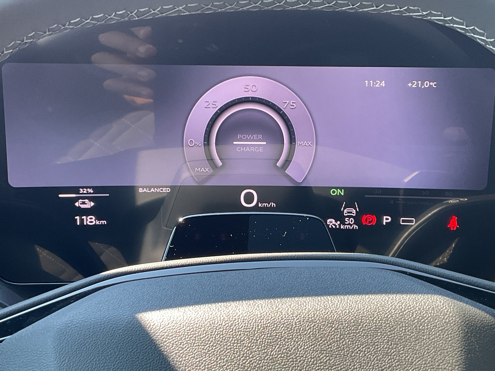 AUDI SQ6 e-tron quattro - 8