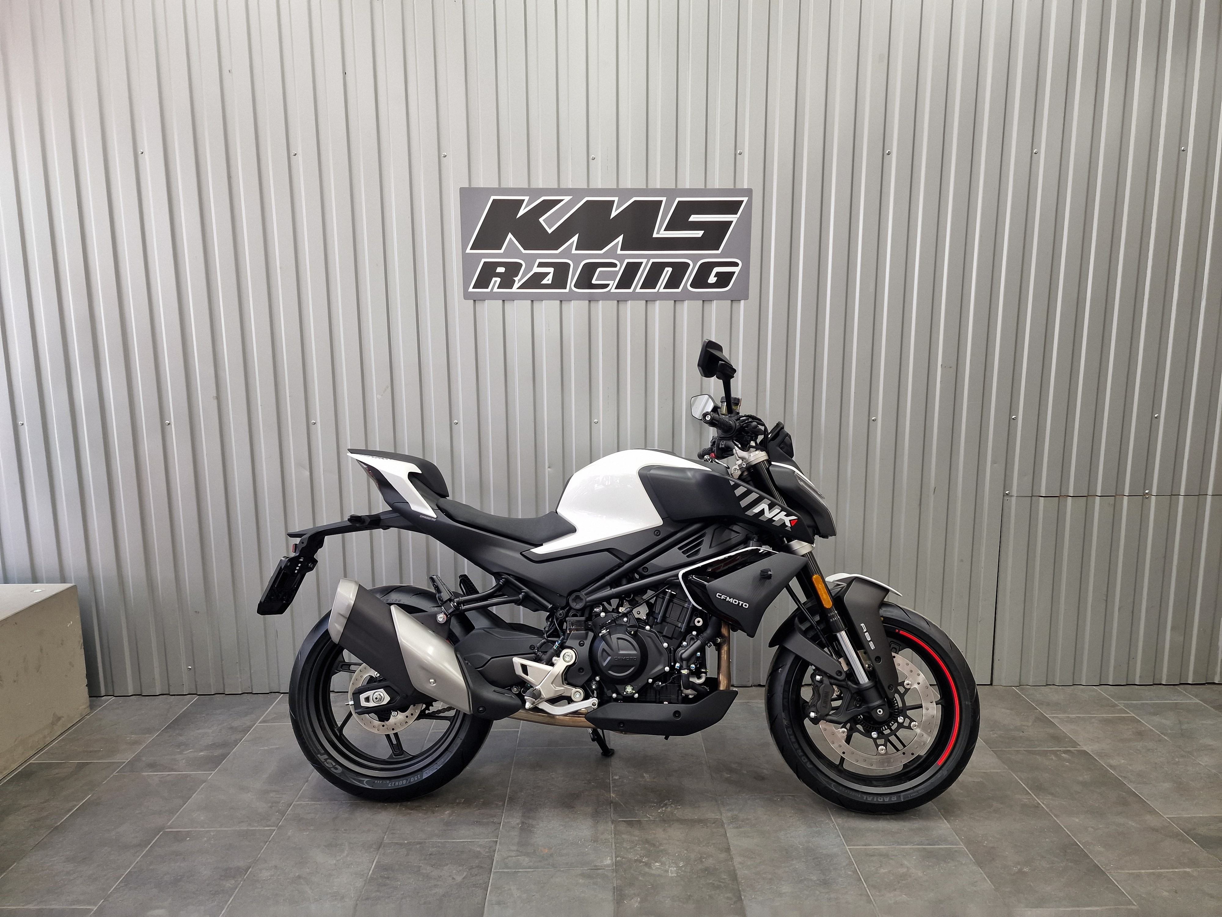 CF MOTO 450NK
