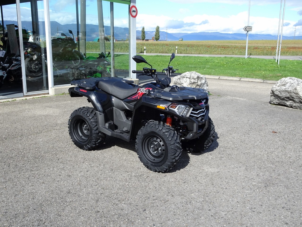 LONCIN X-Wolf 300