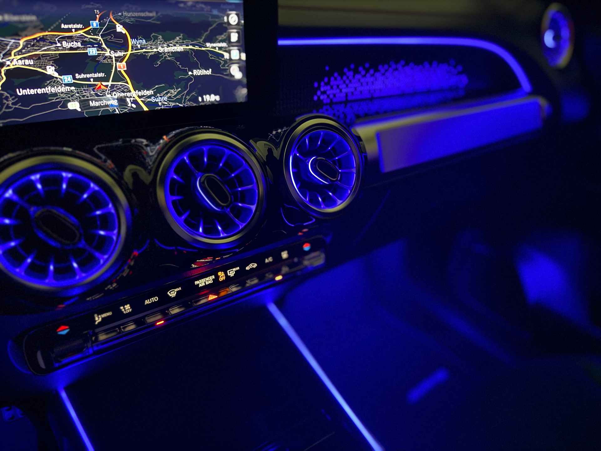 MERCEDES-BENZ EQB 350 AMG Line 4Matic - 18