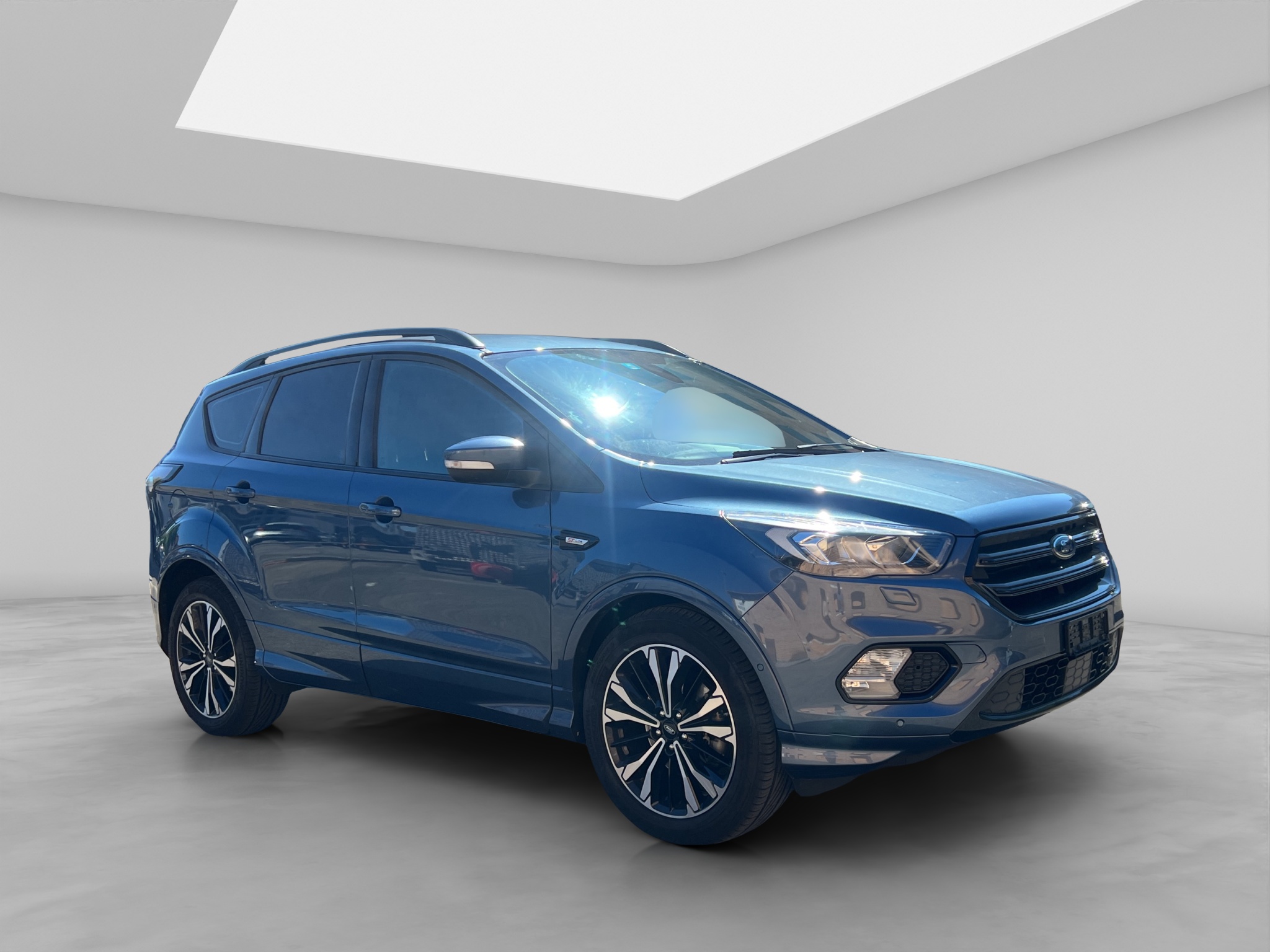 FORD KUGA 8